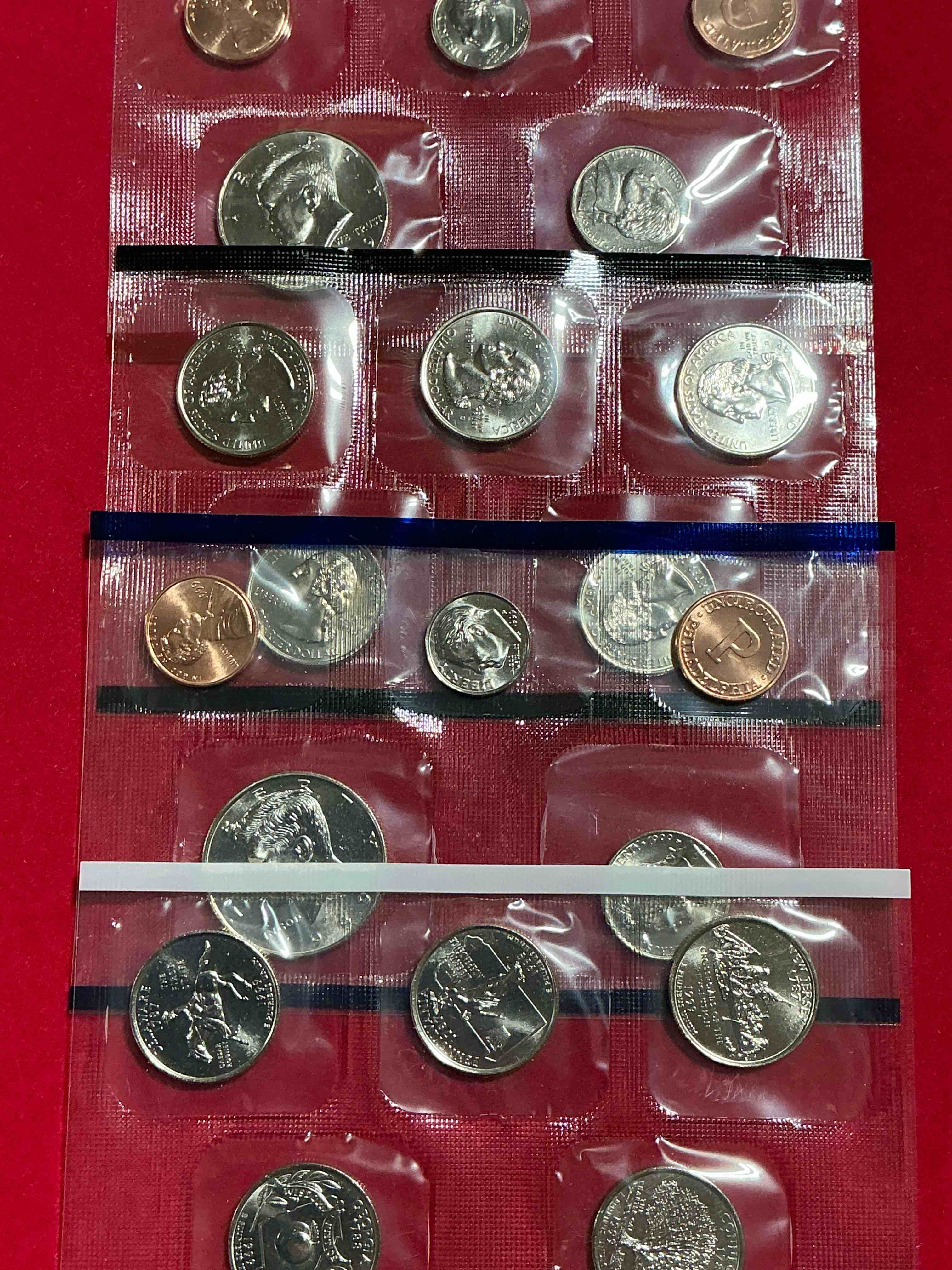 1999 uncirculated mint set coins! 20 coin mint set from philadelphia & denver! 20 coin uncirculated lot, with quarters, nickels, half dollars, dimes, pennies & more! uncirculated coin craziness!