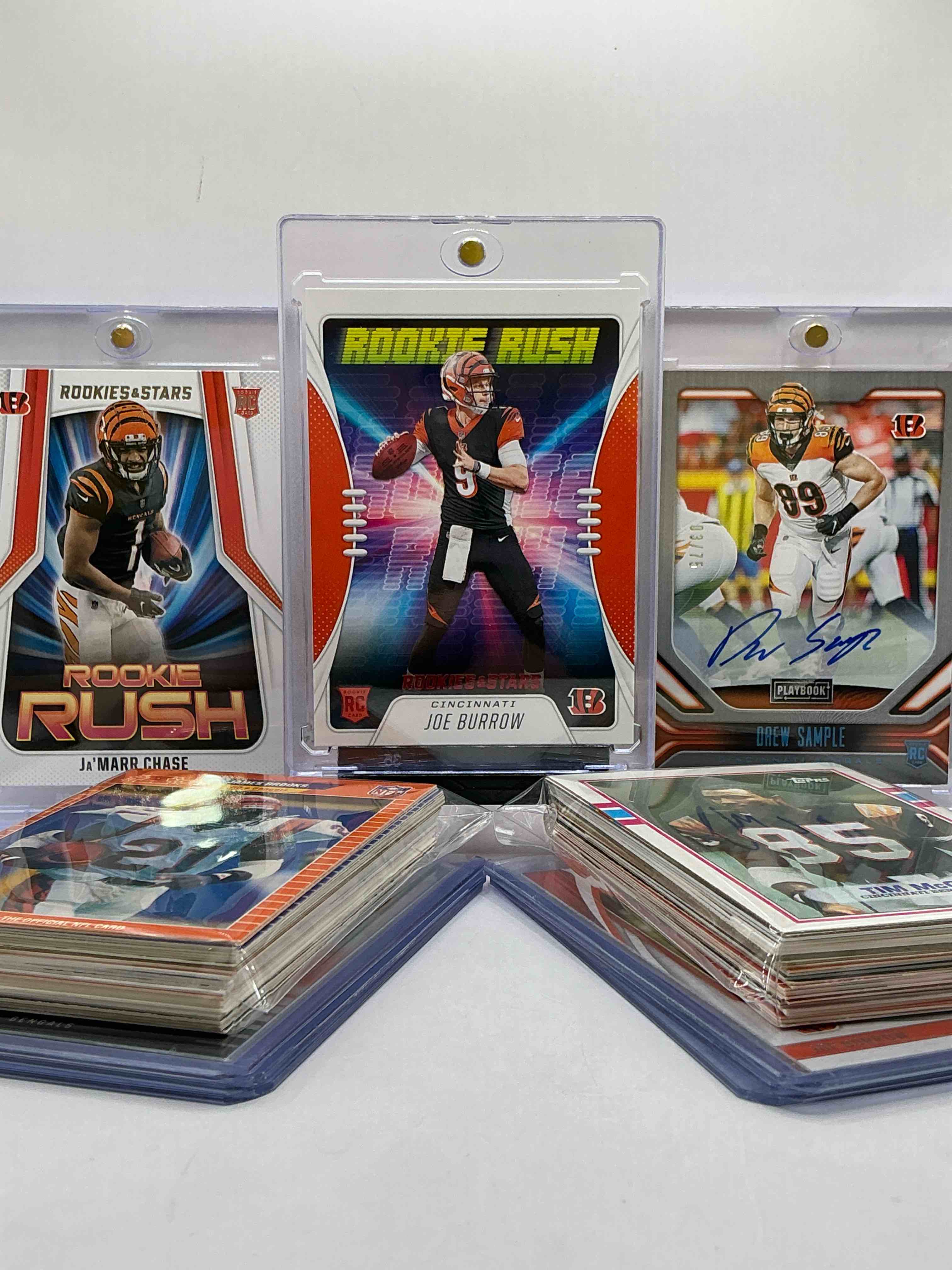 Joe Burrow Rookie Rush, Ja’marr Chase Rookie Rush & Drew Sample Rookie Auto /75 Wow! Insane Bengals Trio! This 50 Card Lot Includes Commons, Legends, Heroes, Rookies, Bengals Vintage & New! Insane!