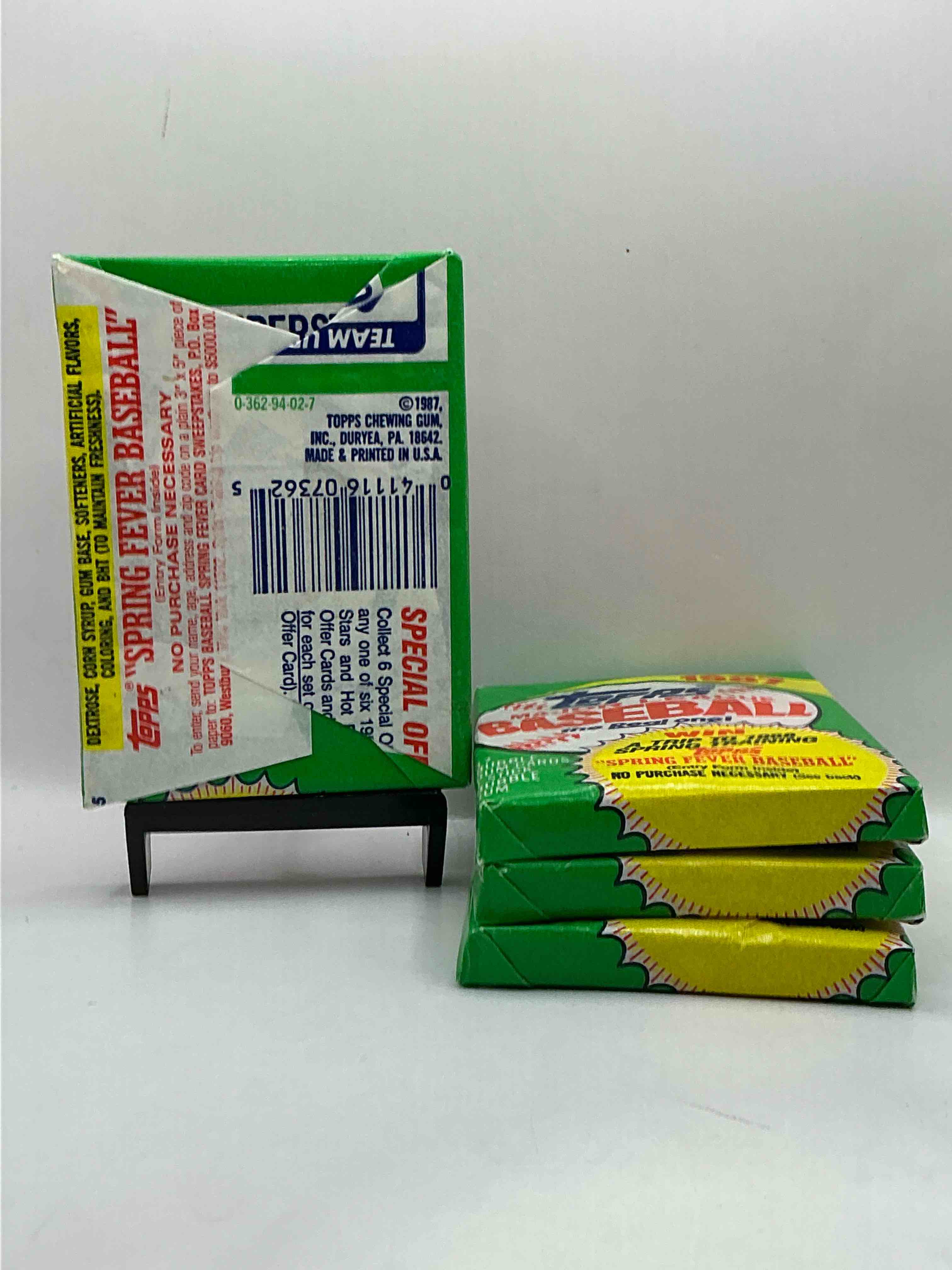 Condition photo showing New/Like New for loaded! 1987 topps baseball unopened sports card collectible wax pack, direct from original retail case! 1987 topps baseball is a loaded year with rookie cards from barry bonds (psa 10 $300+), bo jackson, jose canseco & more! excellent condition!