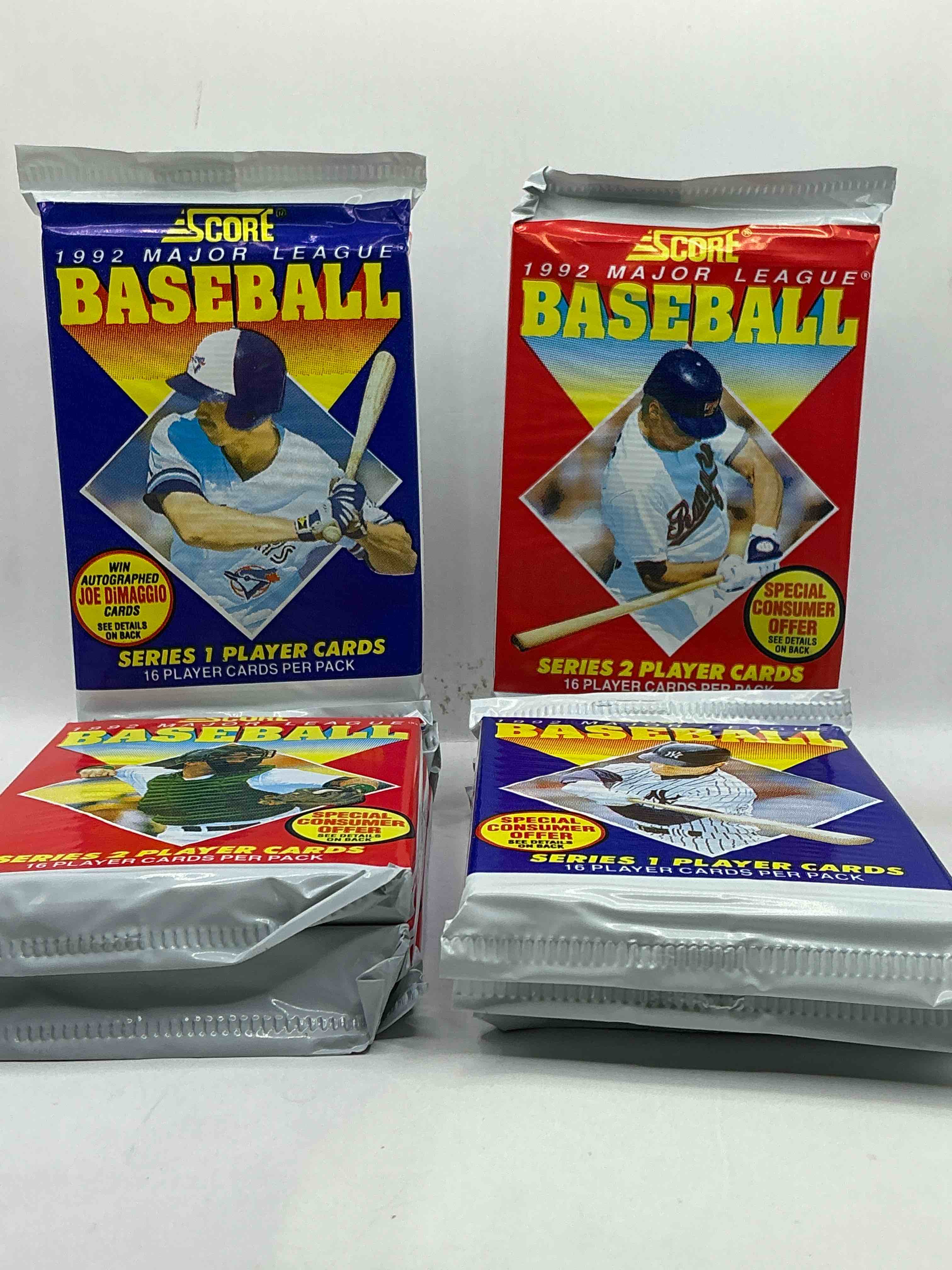 joe dimaggio autograph!? 2,495 joe dimaggio randomly inserted signature cards in the packs from this year! 1992 score baseball craziness, see what you get!