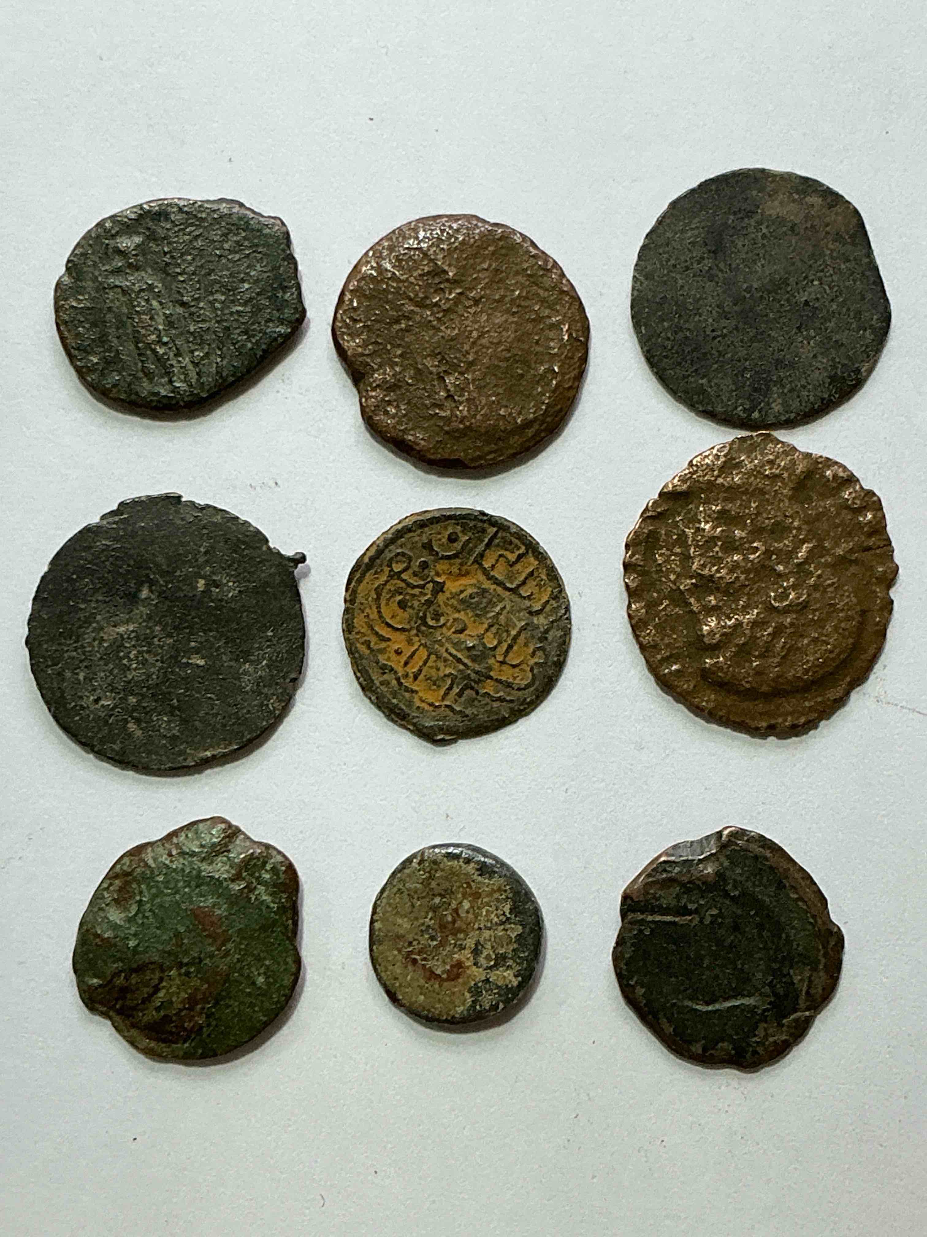 Condition photo showing Good Condition for ancient roman coins! 1,600-1700 years old approximately! check out these amazing authentic pieces of history, ancient roman bronze coins from the approx 300 to 400 a.d era... serious pieces of history & serious colléctor items! own authentic pieces of ancient history!
