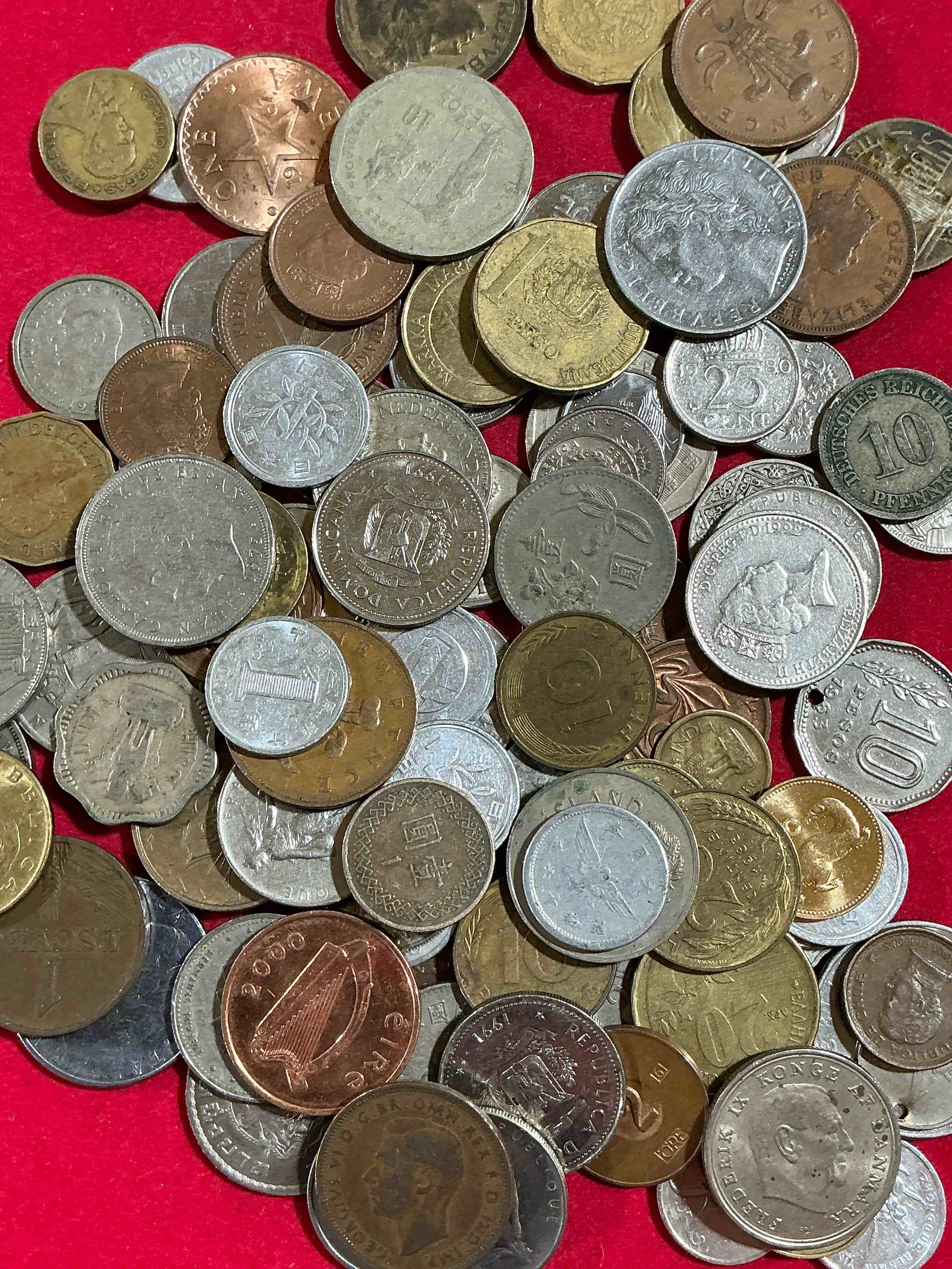 World Coins, Antique & Vintage! Each Lot Is Unique! Many Different Years, Countries, Sizes & Exotic Places. This Cool Collection Of Antique Coins From Around The World Is Loads Of Fun! Have Fun Identifying Each Coin & Country As A Great Educational Tool! A Great Investment Too!