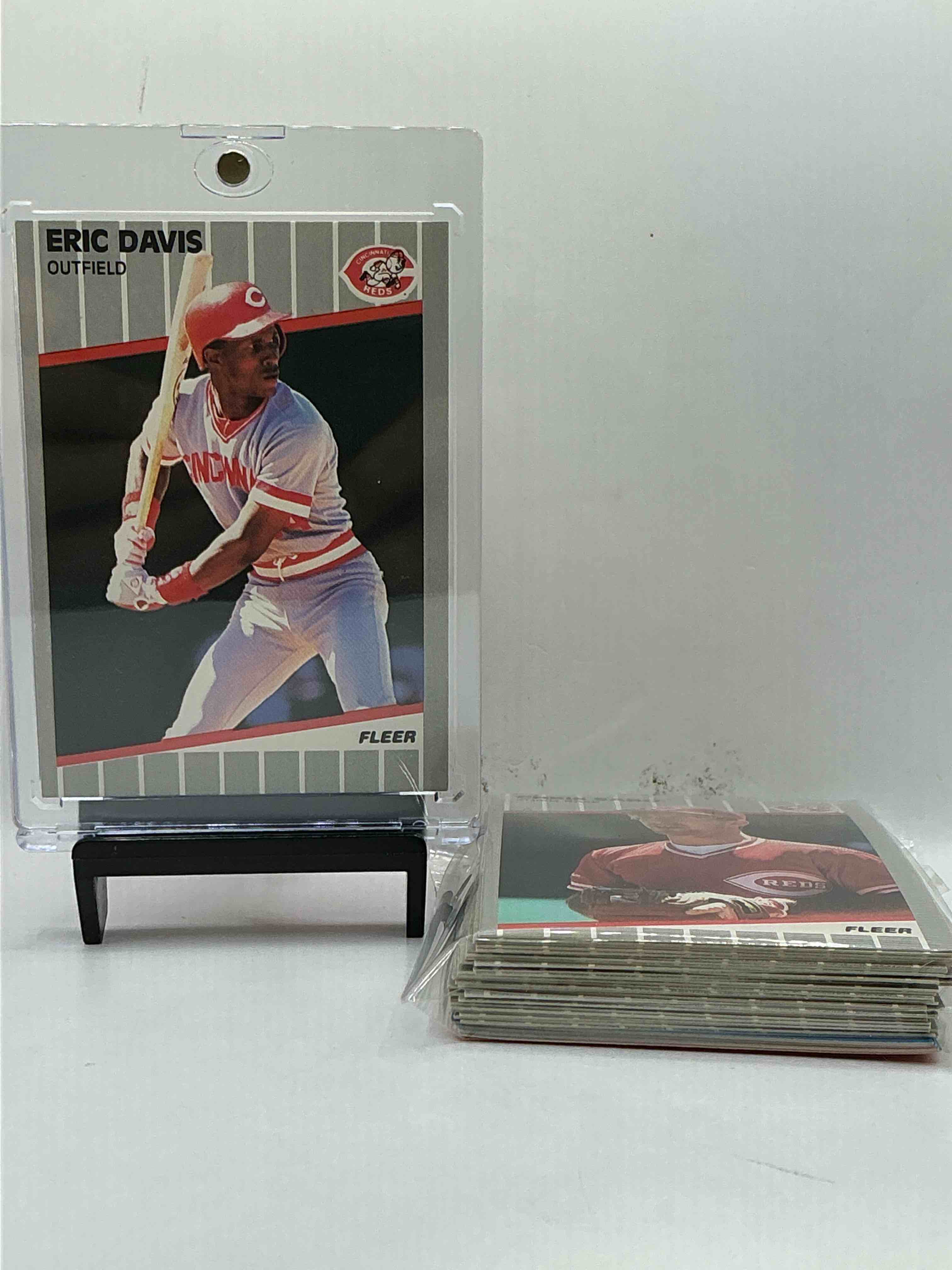 Eric Davis! 1989 Fleer Reds Team Set! 29 Card Reds Set! Barry Larkin & More! Reds Fans Rejoice!