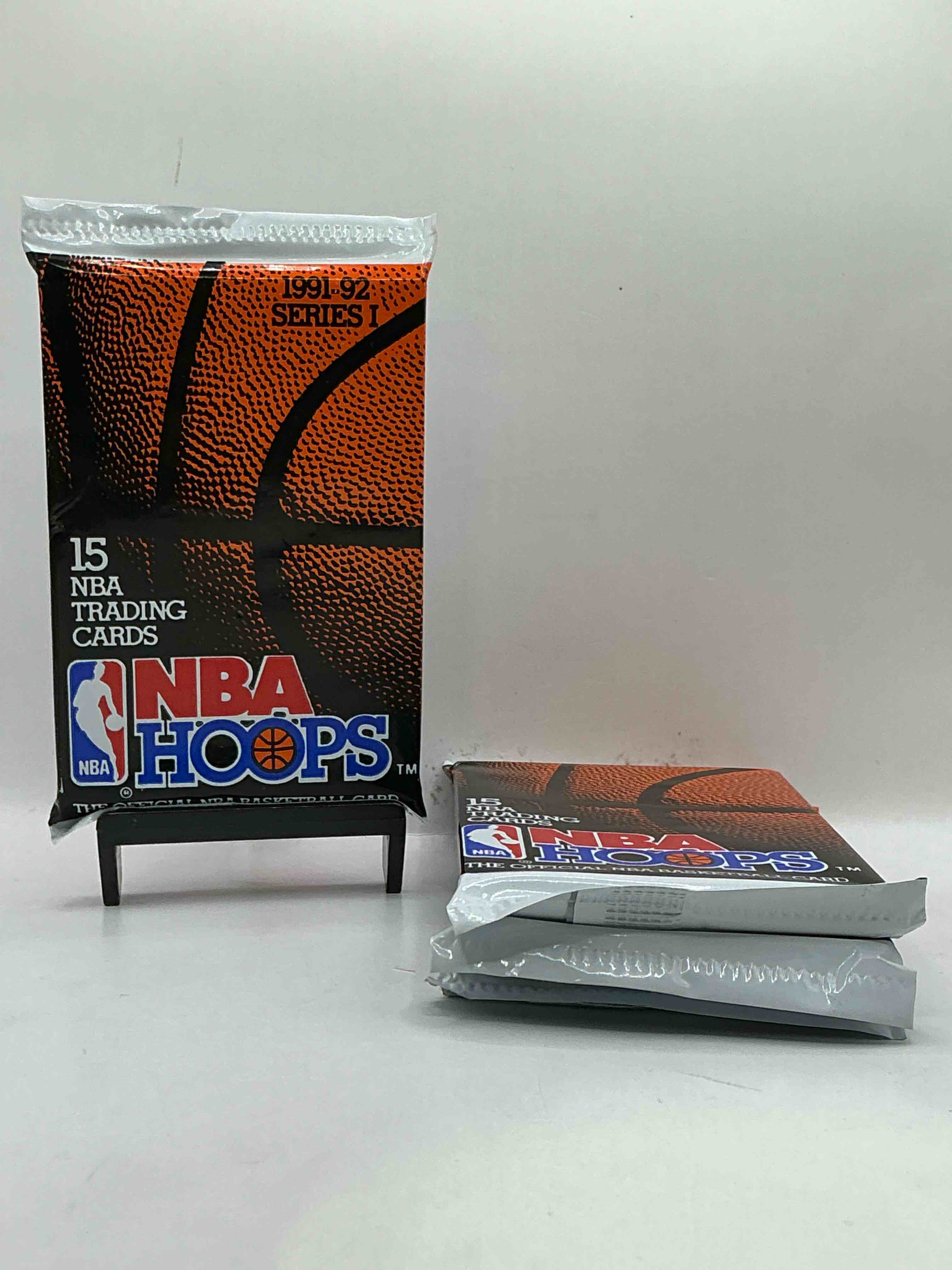 1991-92 nba hoops series i unopened packs direct from original box! these packs have some awesome cards, search for incredible jordan cards! also, the randomly packed team usa cards in random packs!