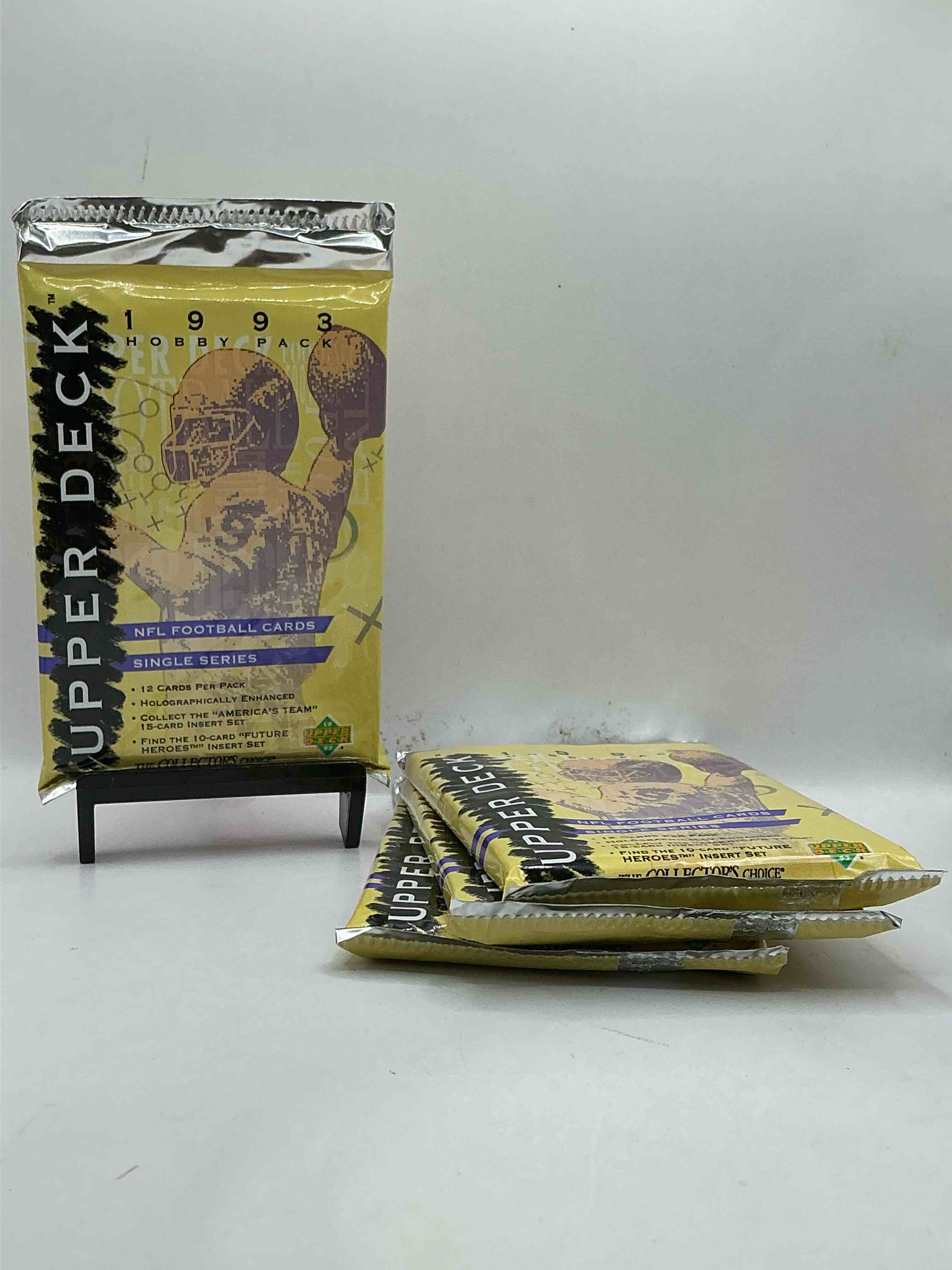 1993 upper deck football packs! single series! search for "americas team" 15 card insert set, 10 card "future heroes" insert set & more! legends & stars!
