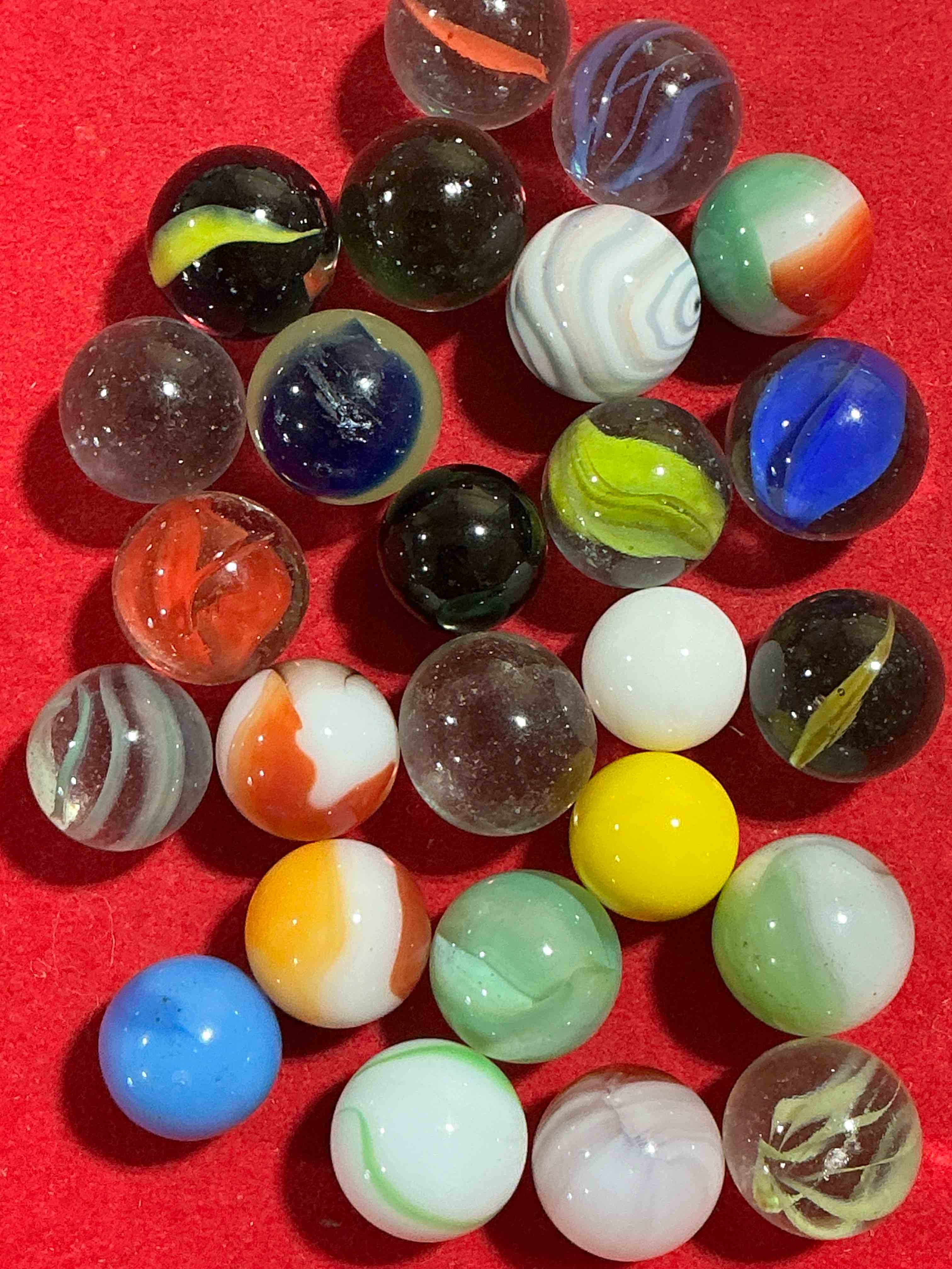 Condition photo showing Good Condition for antique glass marbles! genuine stunning marbles lot, all marbles made between the years 1925-1965 & made with uranium! many are great depression era & even earlier! gorgeous, authentic pieces of history!