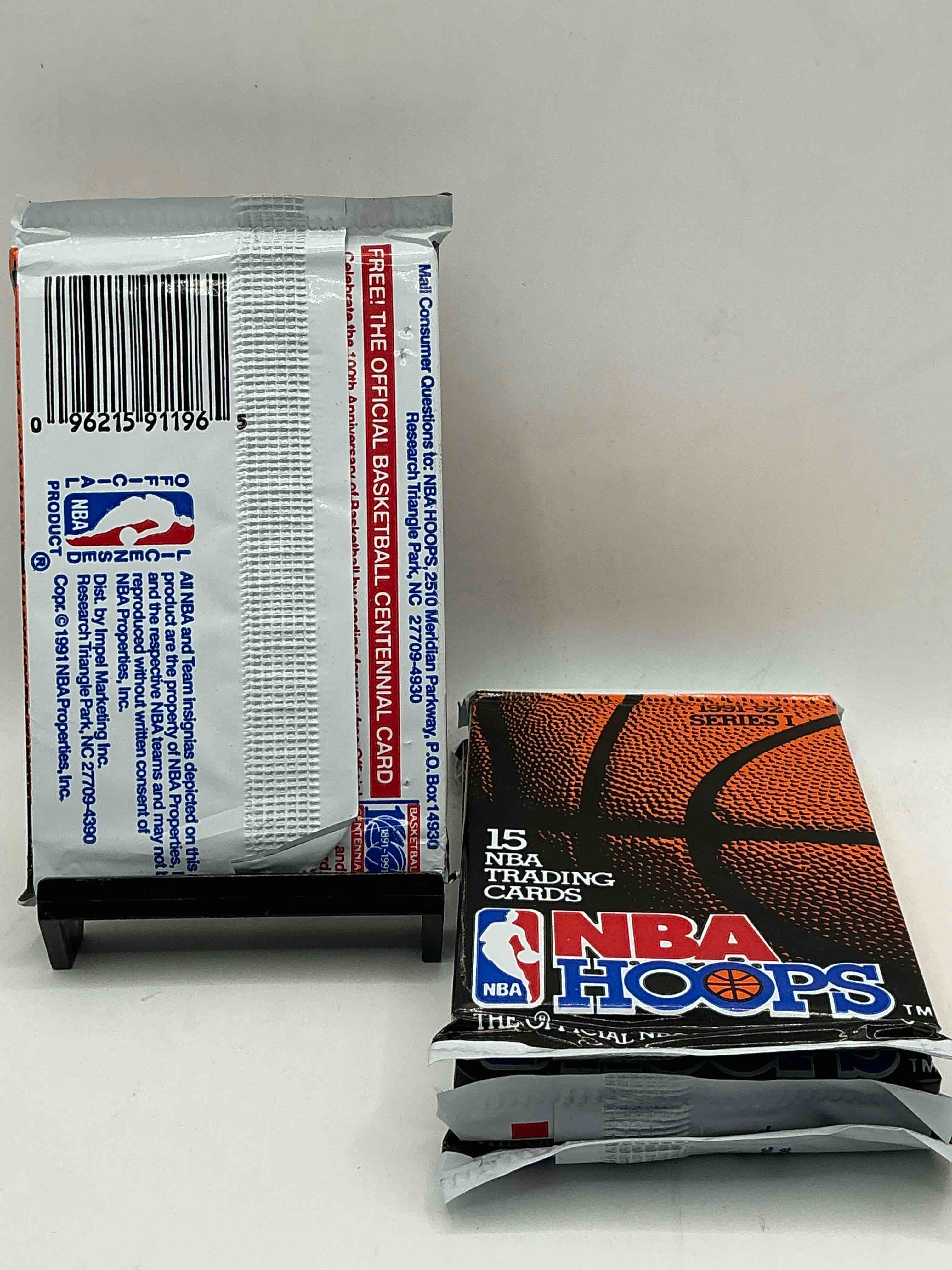 Condition photo showing New/Like New for 1991-92 nba hoops series i unopened packs direct from original box! these packs have some awesome cards, search for incredible jordan cards! also, the randomly packed team usa cards in random packs!