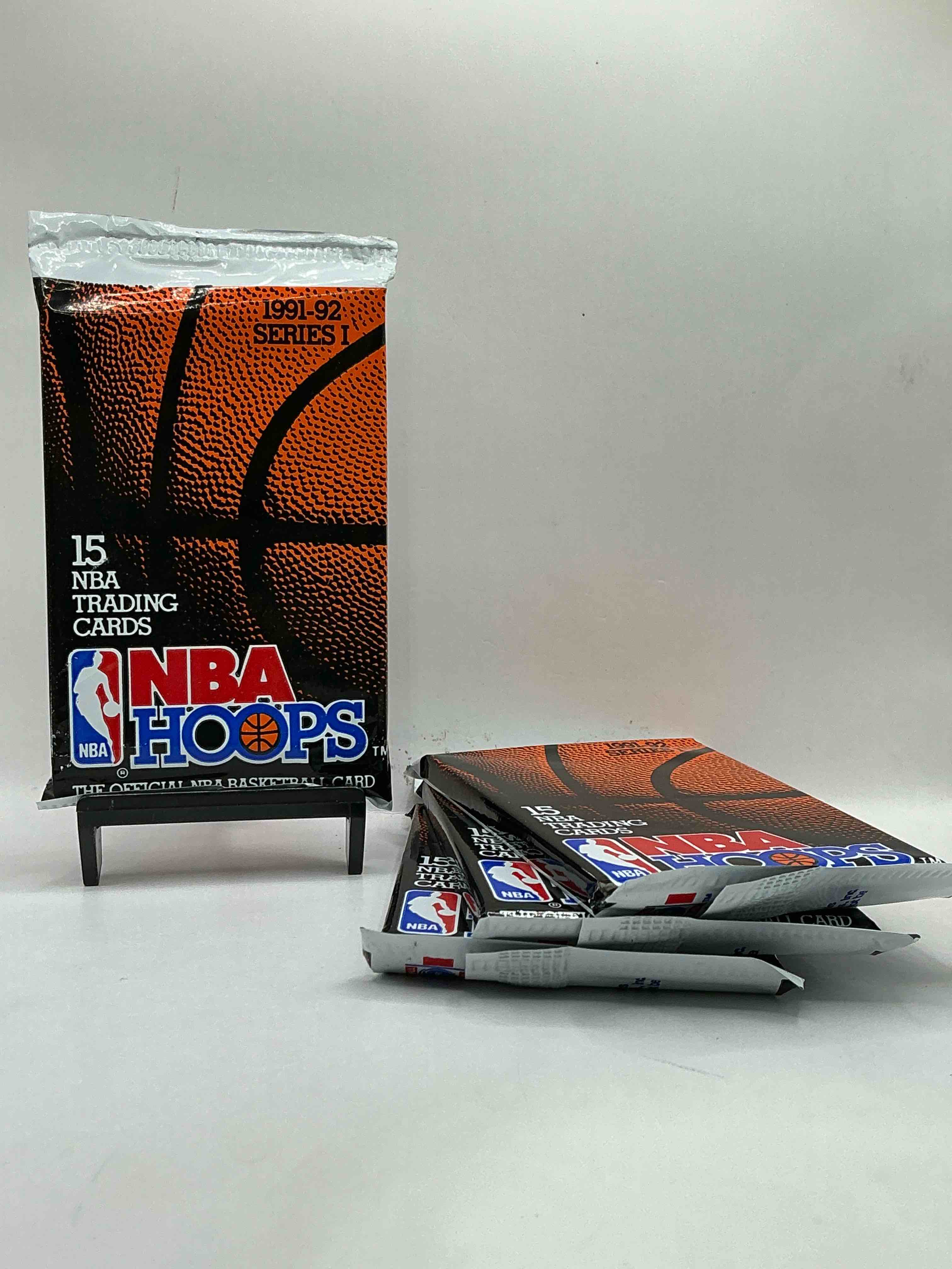 1991-92 nba hoops series i unopened packs direct from original box! these packs have some awesome cards, search for incredible jordan cards! also, the randomly packed team usa cards in random packs!