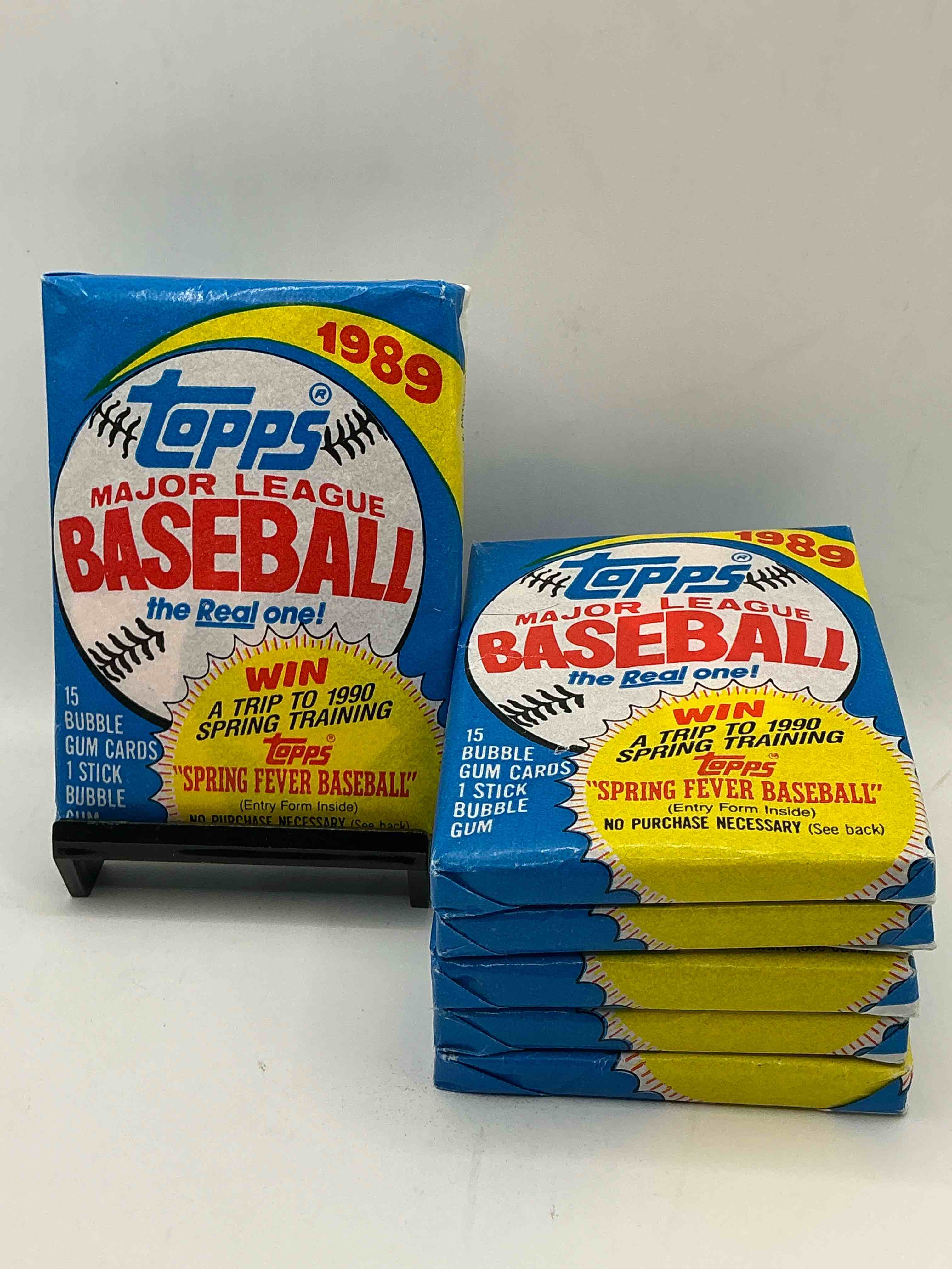 1989 topps baseball unopened sports card wax packs! direct from original retail case! search for valuable rookie cards as well as valuable bo jackson & more!