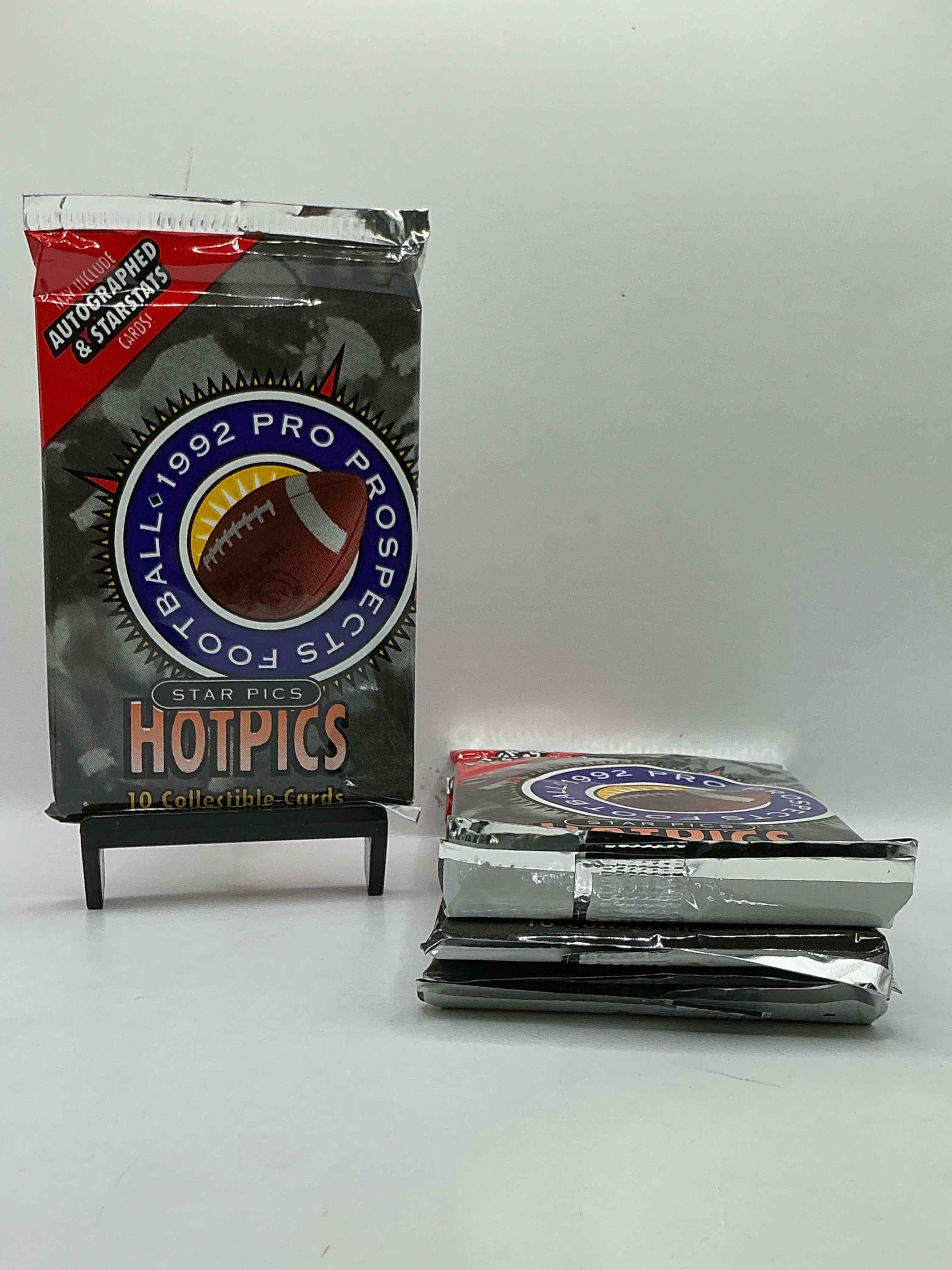 autographs & starstats! 1992 pro prospects football star pics “hotpics”! 10 cards per pack wow! great for any sports card collection!