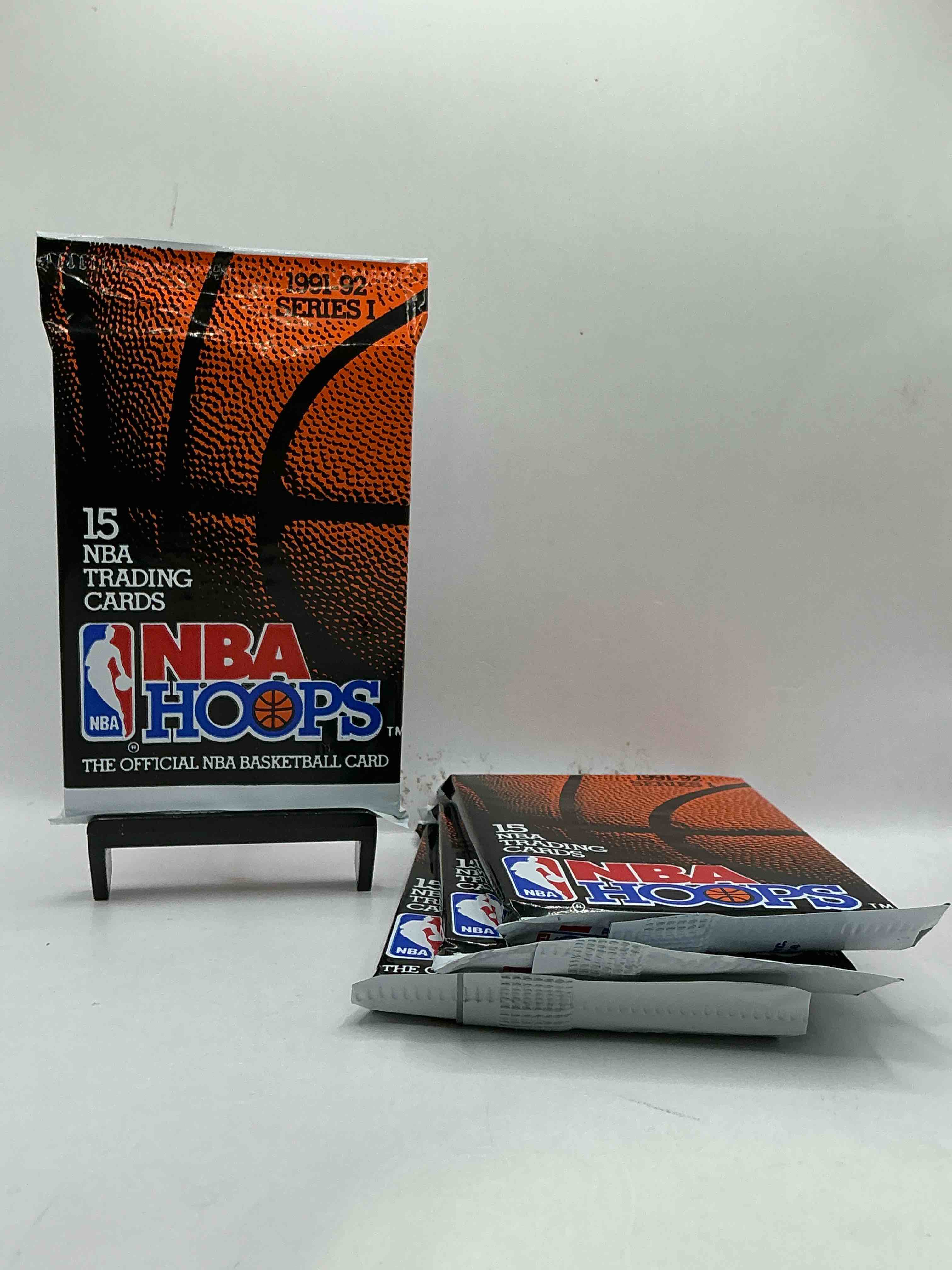 1991-92 nba hoops series i unopened packs direct from original box! these packs have some awesome cards, search for incredible jordan cards! also, the randomly packed team usa cards in random packs!