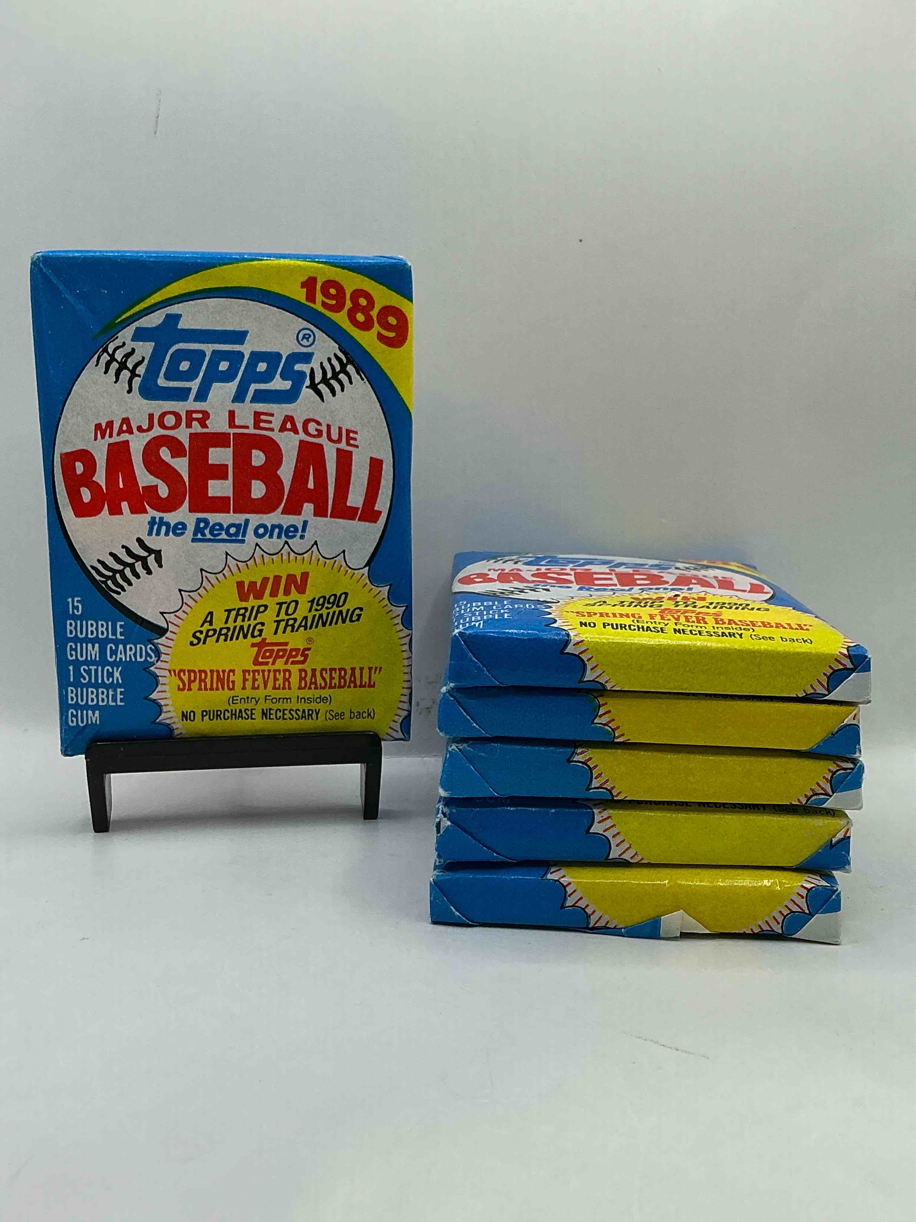 1989 topps baseball unopened sports card wax packs! direct from original retail case! search for valuable rookie cards as well as valuable bo jackson & more!