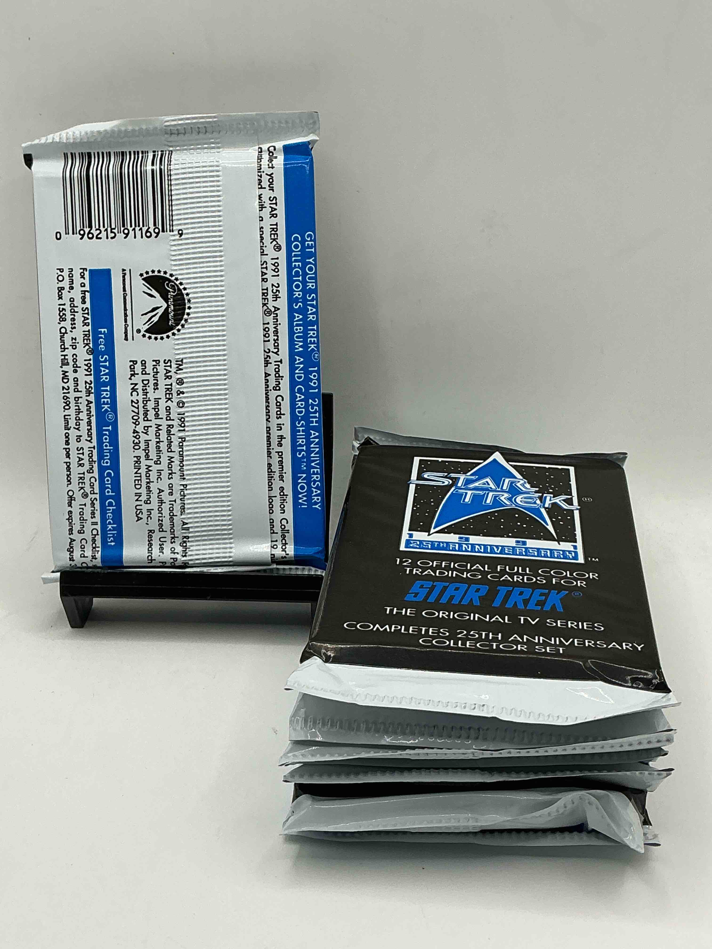 Condition photo showing New/Like New for star trek rarities! 1991 star trek unopened packs, straight from box! collect these ultra rare packs!