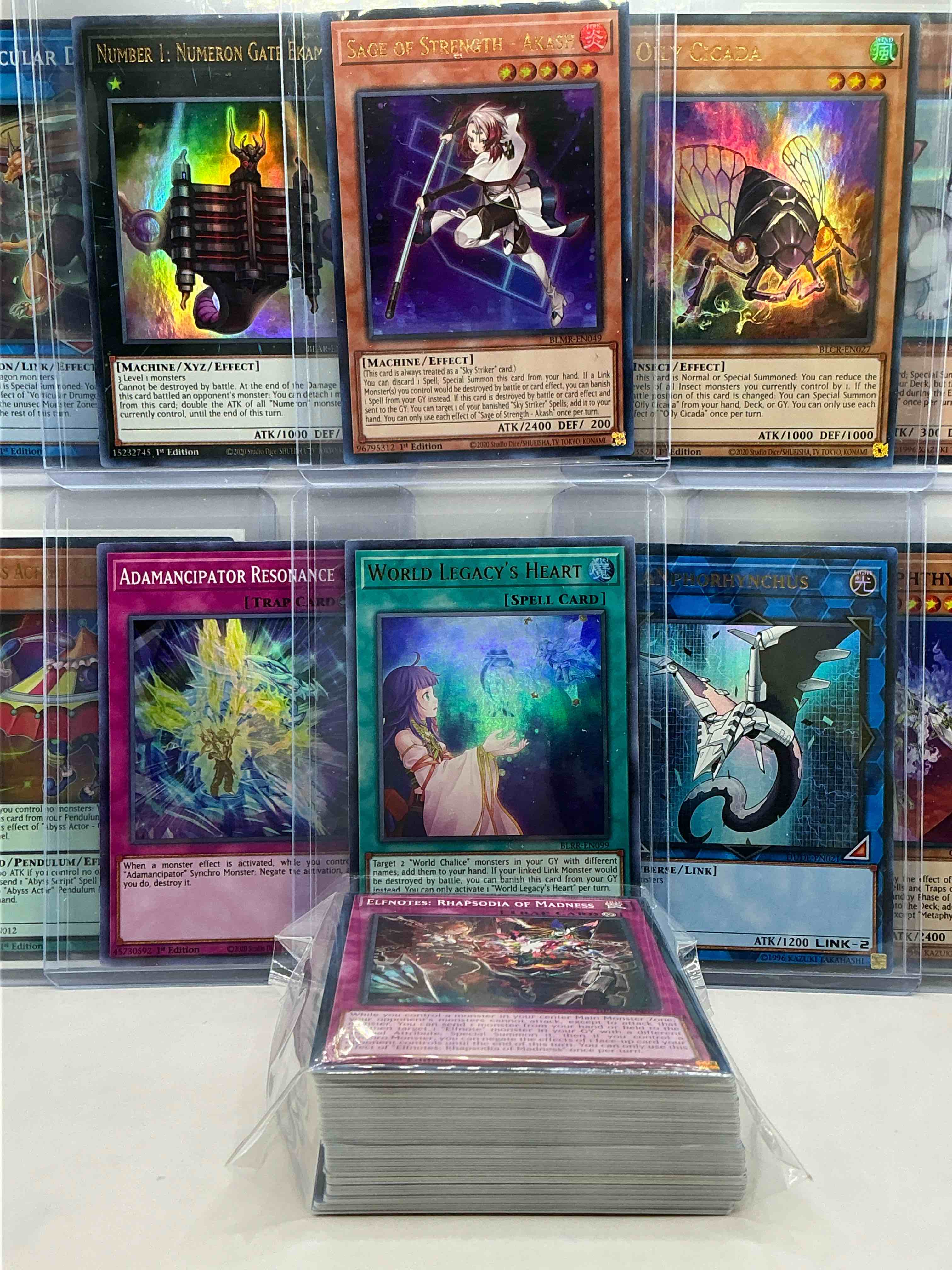 yu-gi-oh 50 card lot! join the craze of yu-gi-oh with these awesome cards! this 50 card lot includes the big three yu-gi-oh category cards, monsters, spells & traps! this 50 card lot includes some of all three! wow! perfect time to start collecting!