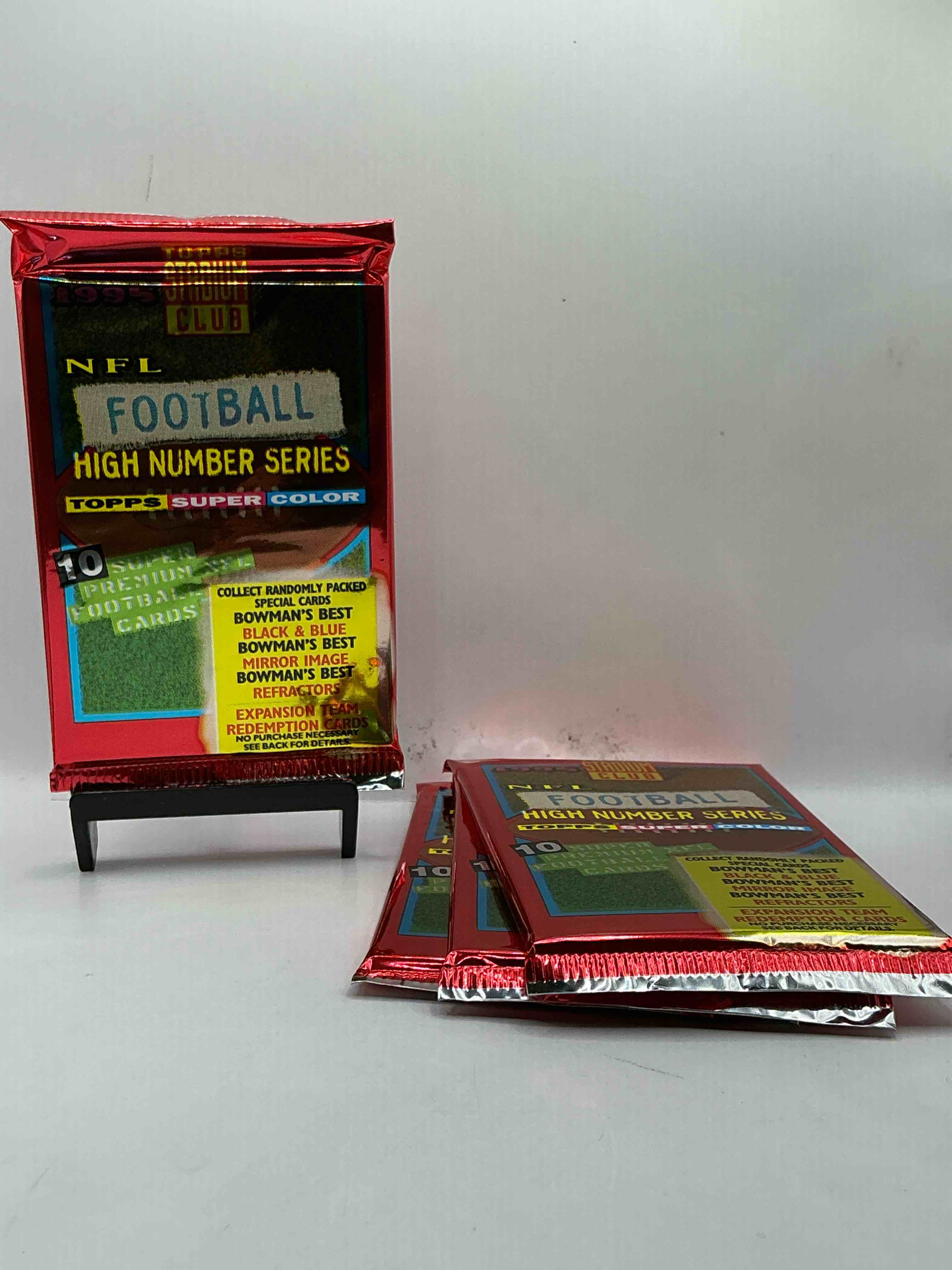 1995 NFL Football High Number Series Topps Stadium Club Super Color! 10 Super Premium NFL Football Cards! Collect Randomly Packed Cards, Bowman’s Best, Black & Blue, Mirror Image, Refractors & More! Rare Packs!