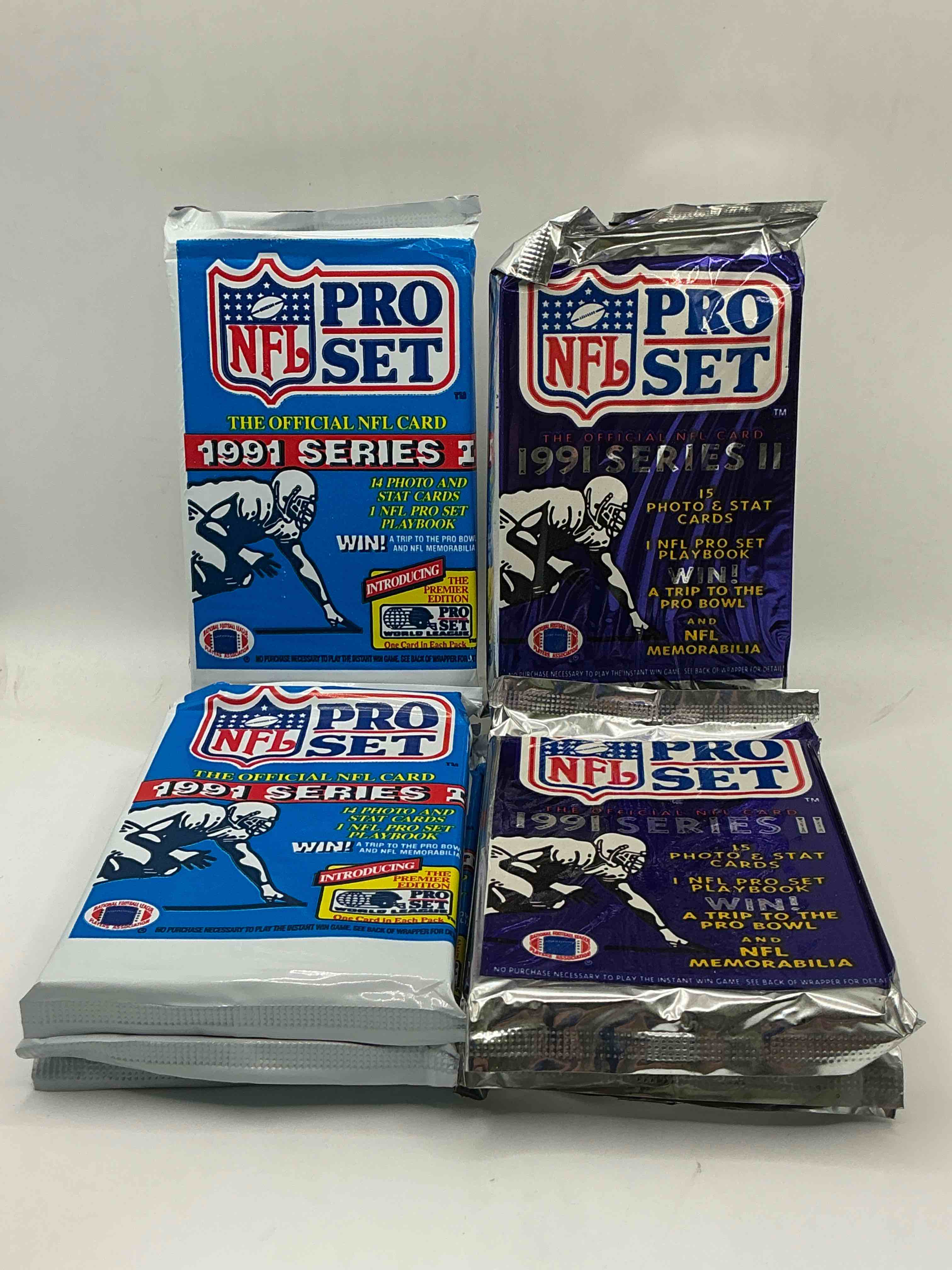 Wow! 1991 Pro Set Football Sealed Card Packs Series I & II, Direct From Original Retail Case!Highly Sought After By Collectors As This Year Is Loaded With High Profile Cards!Search For Cards From Barry Sanders, Deion Sanders, Troy Aikman, Michael Irvin & Much More! Getting Hard To Find!