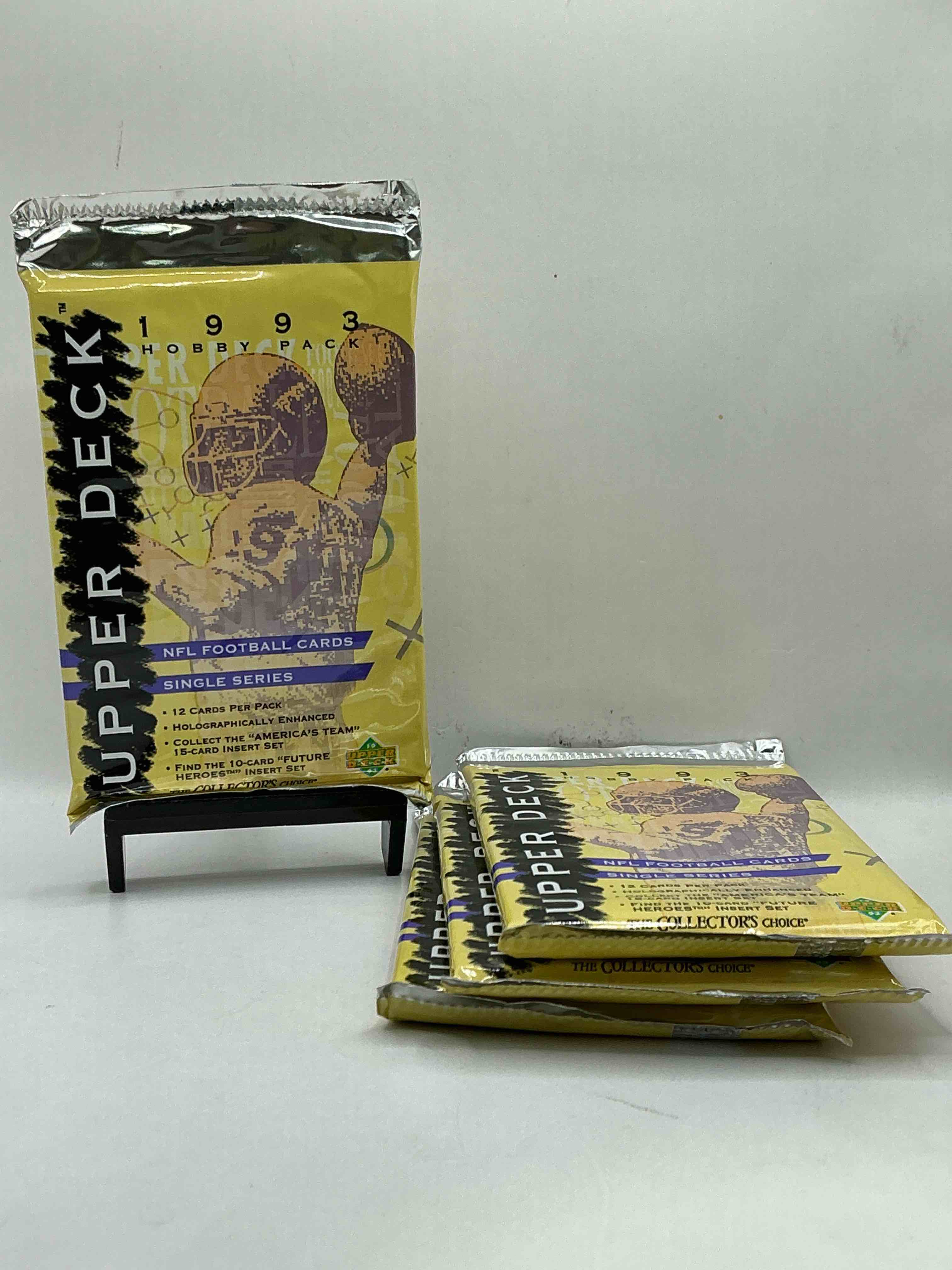 1993 upper deck football packs! single series! search for "americas team" 15 card insert set, 10 card "future heroes" insert set & more! legends & stars!