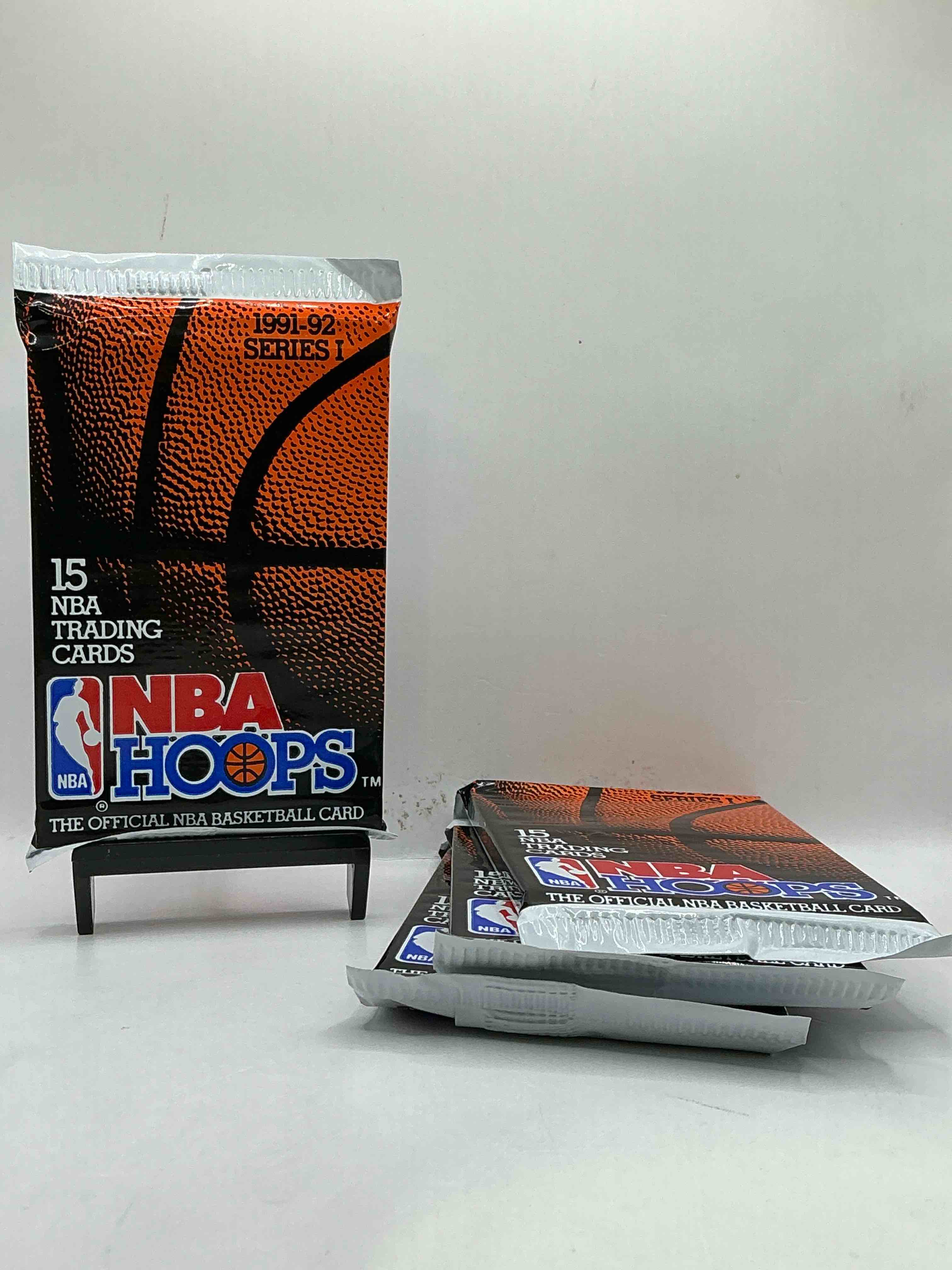 1991-92 nba hoops series i unopened packs direct from original box! these packs have some awesome cards, search for incredible jordan cards! also, the randomly packed team usa cards in random packs!