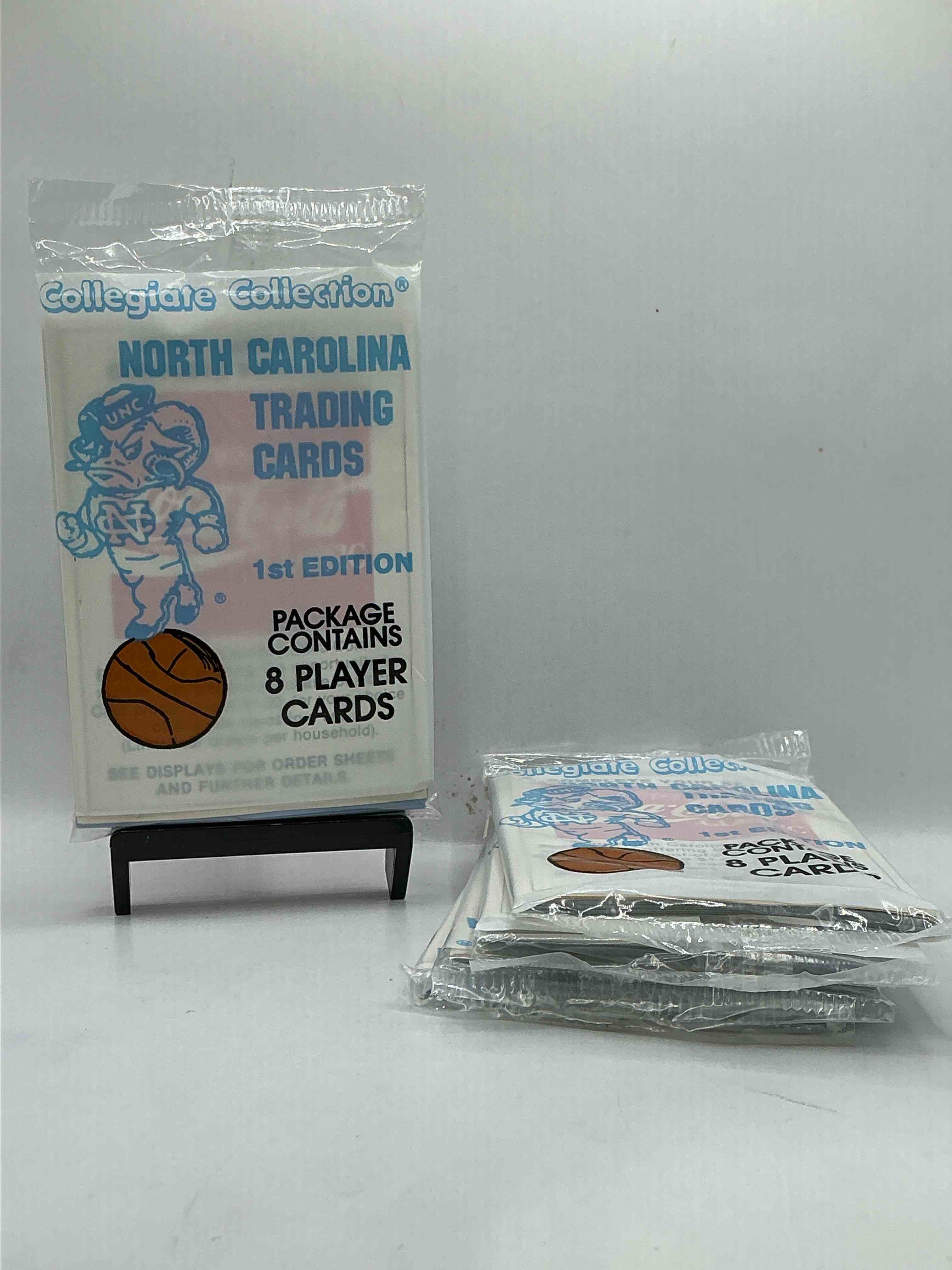 michael jordan! 1989 university of north carolina trading cards 1st edition 8 cards per pack! look for the goat michael jordan cards, maybe even more than one! only one way to find out!