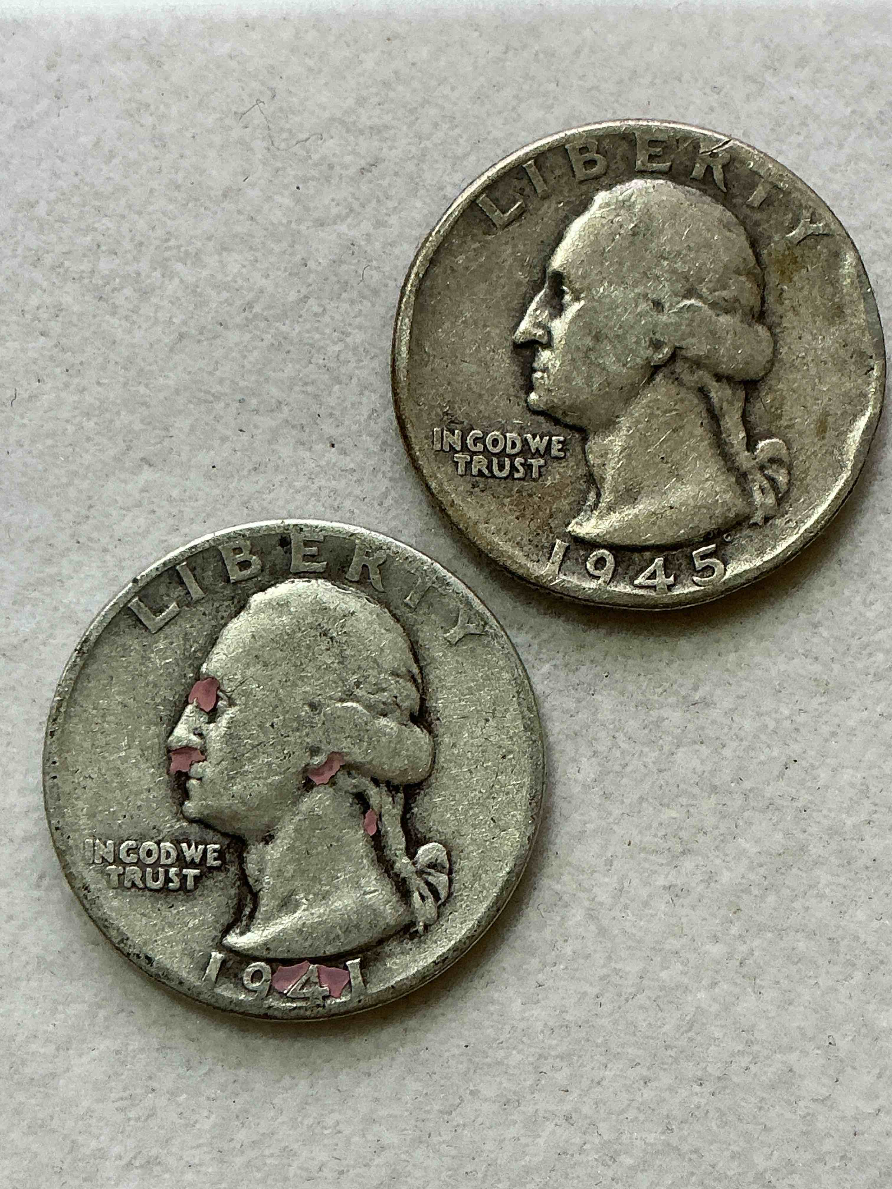 george washington brilliant circulated world war ii silver! pre 1965 u.s. quarter dollar coins were actually silver, here are great examples of awesome, pristine george washington silver quarter, stunning & circulated! rare mints! great for investing in precious metals! these coins were minted at 90% silver and 10% copper, giving them a net weight of .18084 ounces of pure silver per coin! very hard to find, stunning! invest in fine u.s. silver!