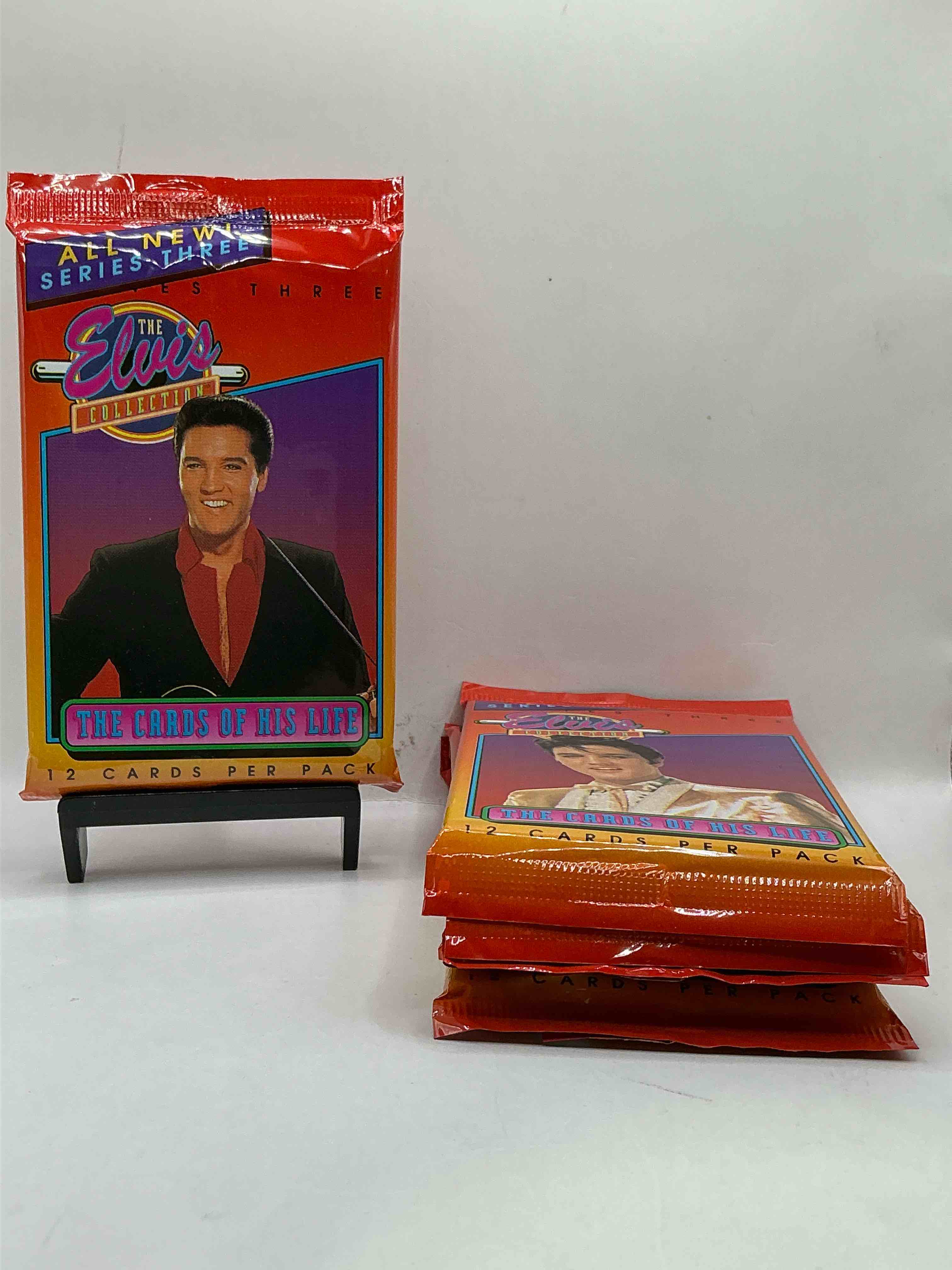 rare elvis collection! 1993 packs! rare “the elvis collection” packs, collect this icon’s ultra cool & rare vintage packs! elvis fans! perfect addition to any card collection commemorating one of pop’s greatest! 