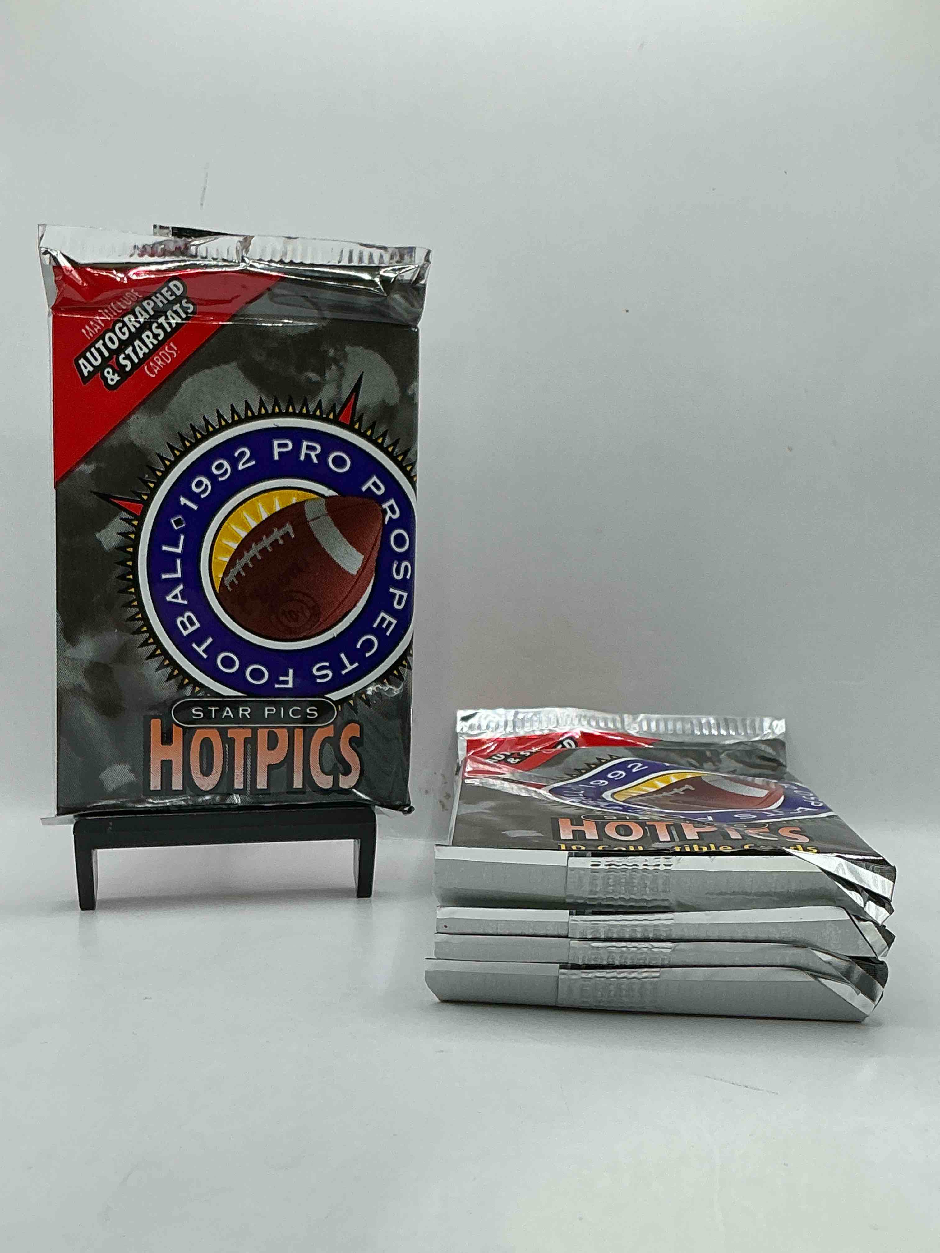 autographs & starstats! 1992 pro prospects football star pics “hotpics”! 10 cards per pack wow! great for any sports card collection!