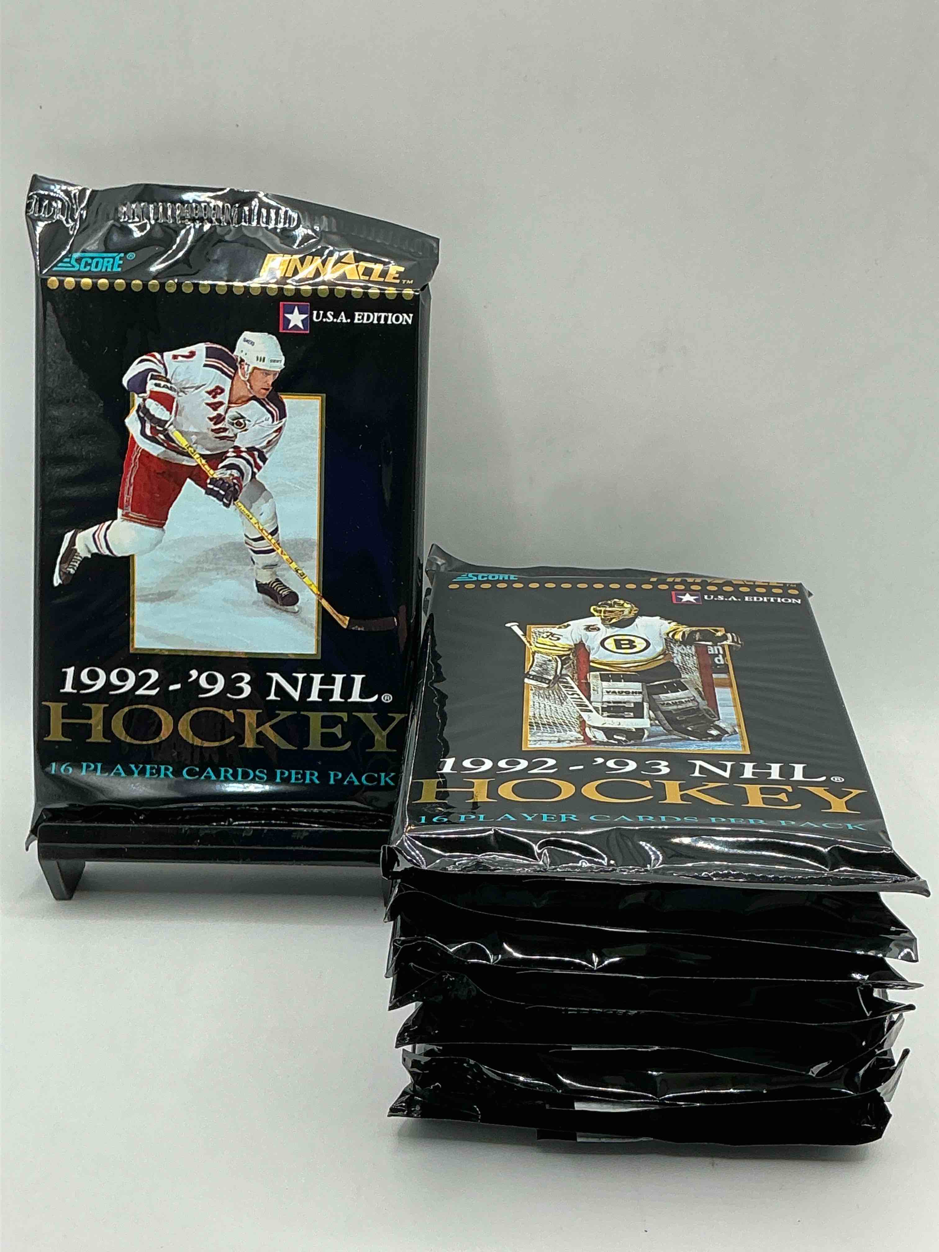 1992-93 hockey! 1992-93 pinnacle hockey unopened packs! 16 premium hockey cards in a pack! search for legends & stars from jaromir jagr, sergei fedorov, mike modano & more! insane hockey packs!