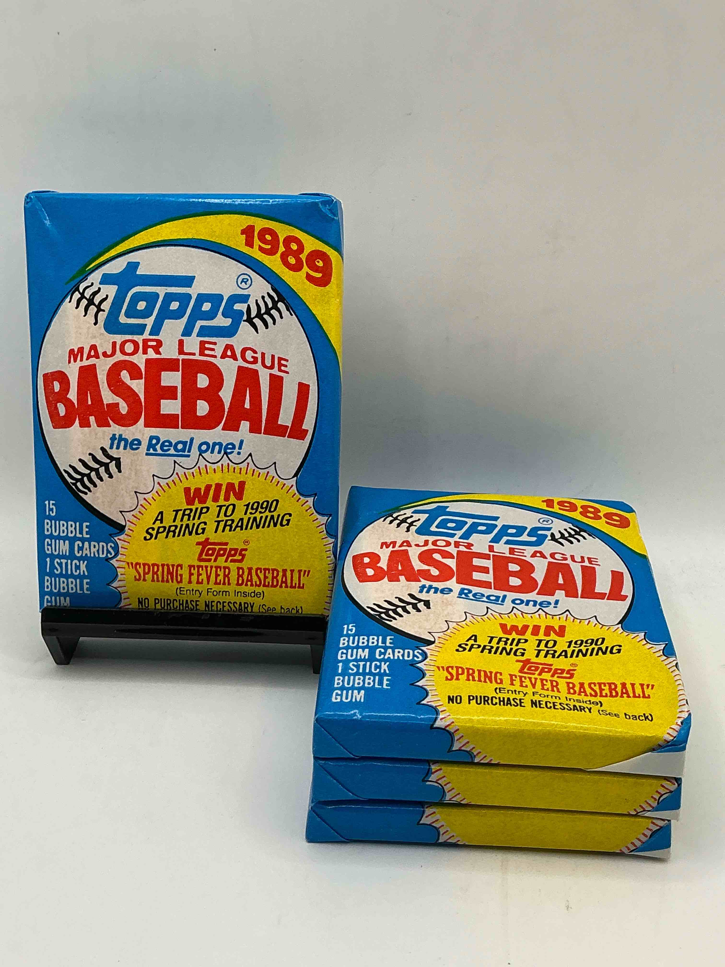 1989 Topps Baseball Unopened Sports Card Wax Packs! Direct From Original Retail Case! Search For Valuable Rookie Cards As Well As Valuable Bo Jackson & More!