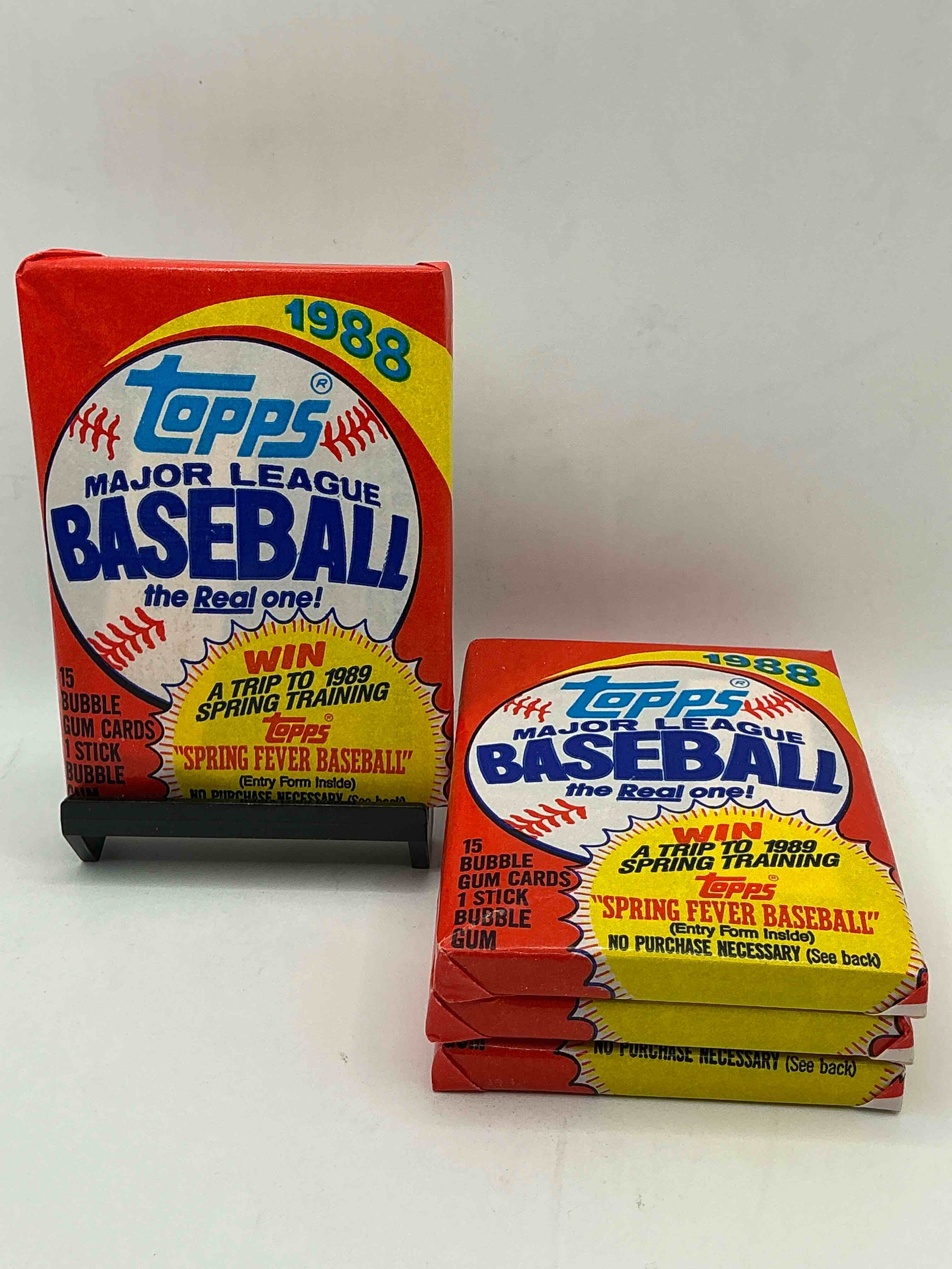 80's Baseball Fan's Rejoice! 1988 Topps Baseball Unopened Wax Packs Full Of Collectible Trading Cards! Search For Valuable Don Mattingly "World Of Baseball" & Nolan Ryan Cards Worth Hundreds In Perfect Condition!