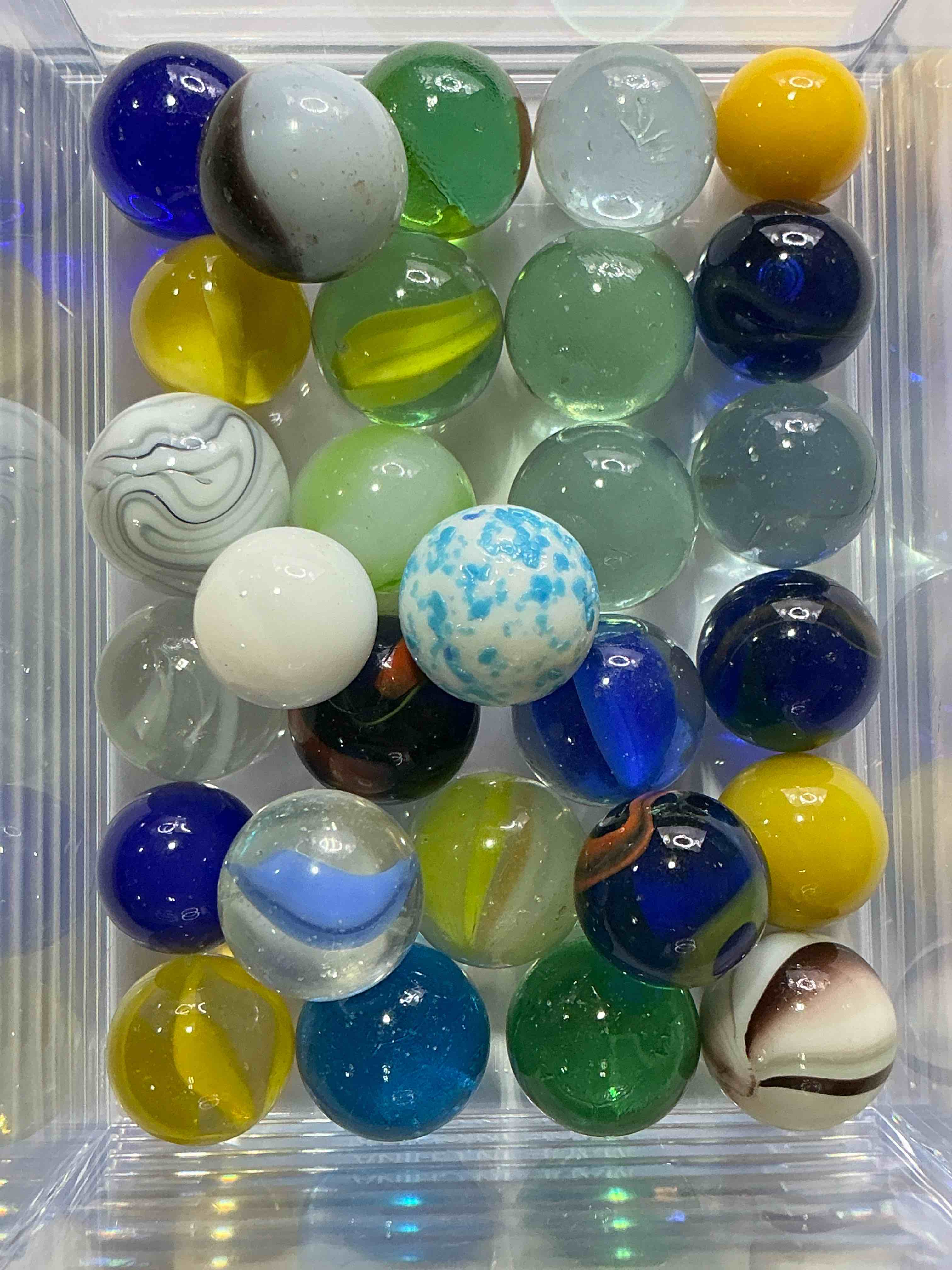 Condition photo showing New/Like New for antique glass marbles! genuine stunning marbles lot, all marbles made between the years 1925-1965 & made with uranium! many are great depression era & even earlier! gorgeous, authentic pieces of history!