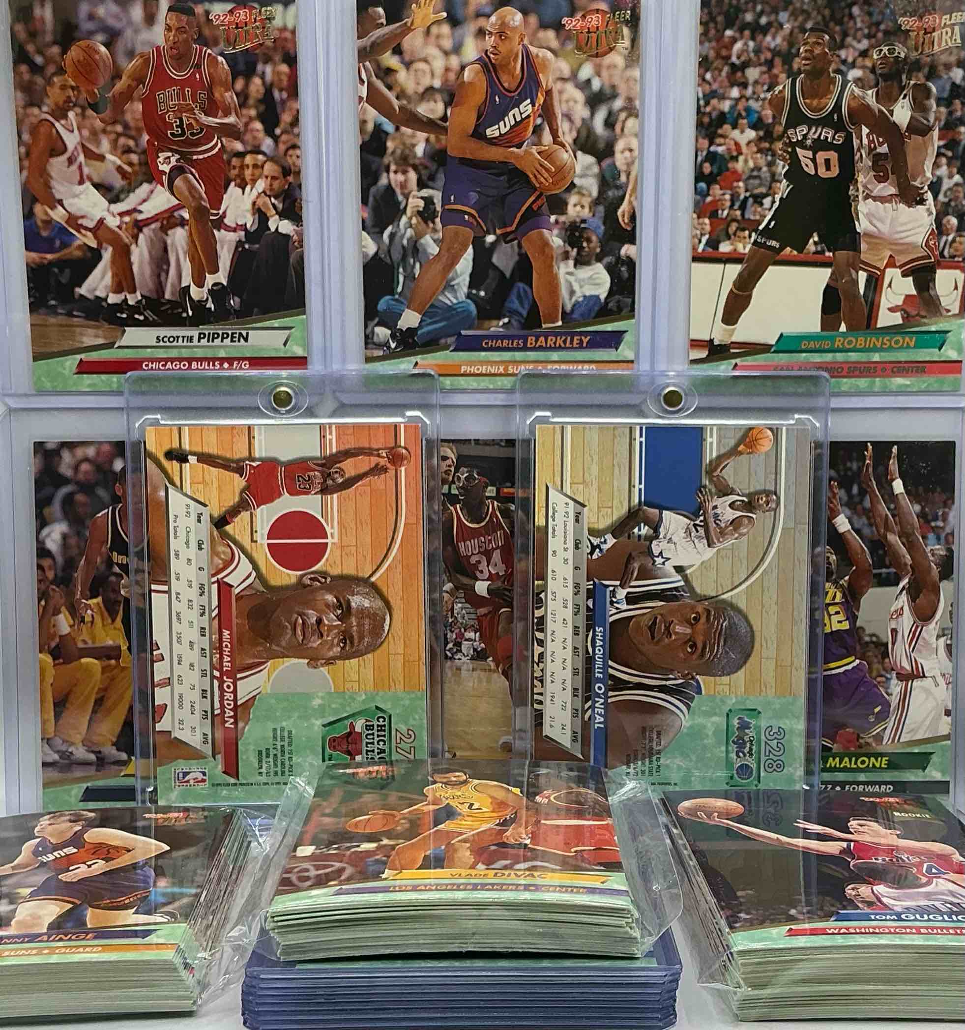 Condition photo showing New/Like New for shaquille o’neal rookie! beautiful michael jordan card! 1992-93 fleer ultra basketball card lot, 100 cards! 50 of the best players of the year & 50 of their teammates, rivals & other players! ultra rare topps basketball cards! includes jordan, shaq, miller, pippen, stockton, malone & more! also includes players like kevin johnson & more! super cool way to add many cards to your collection! nba bonanza!