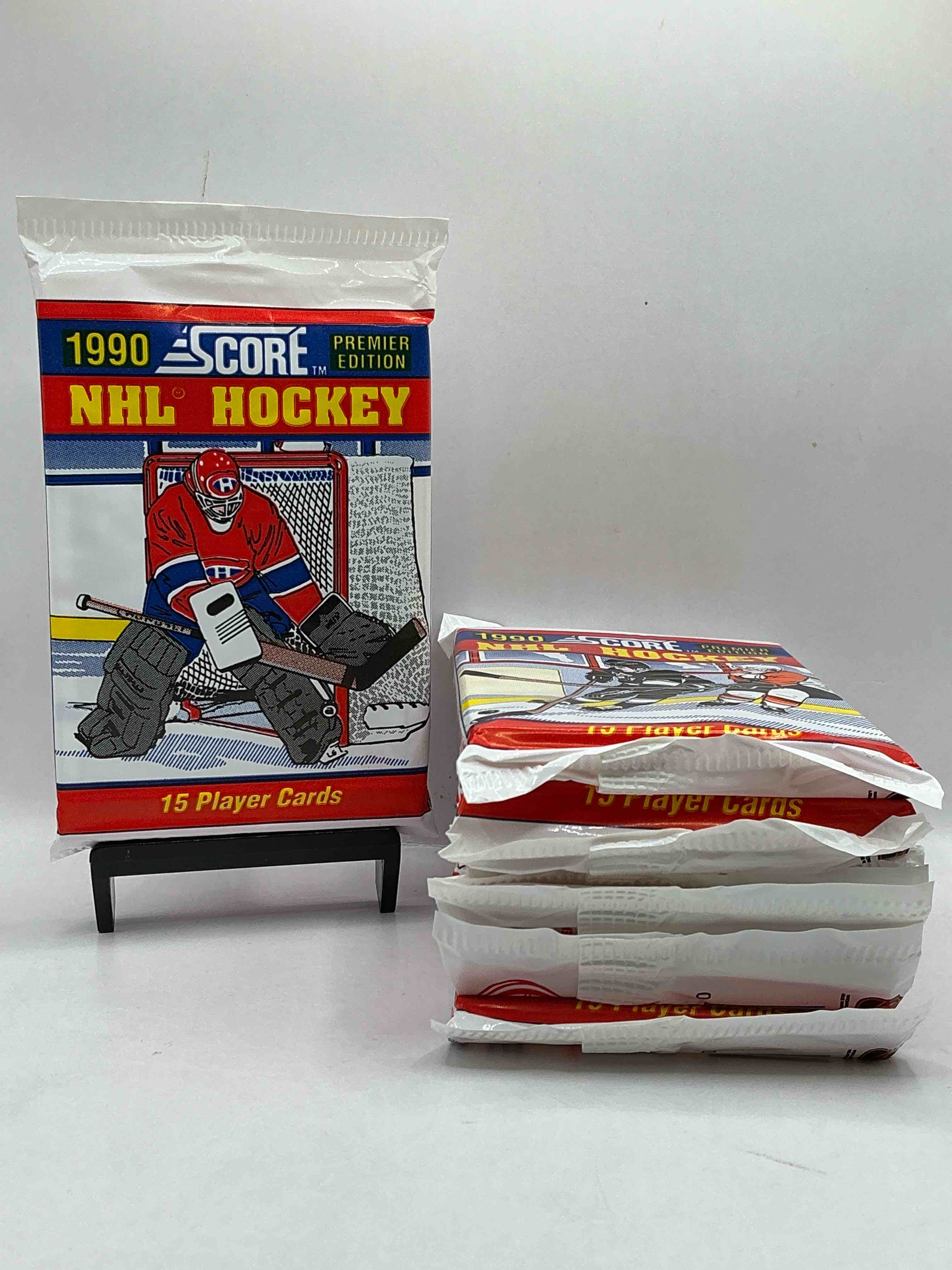 Beautiful & Rare! Wayne Gretzky!? 1990 Score Hockey Unopened Packs! Look For Key Rookies & Wayne Gretzky Cards In These Amazing Packs! Straight From Box & Rare!