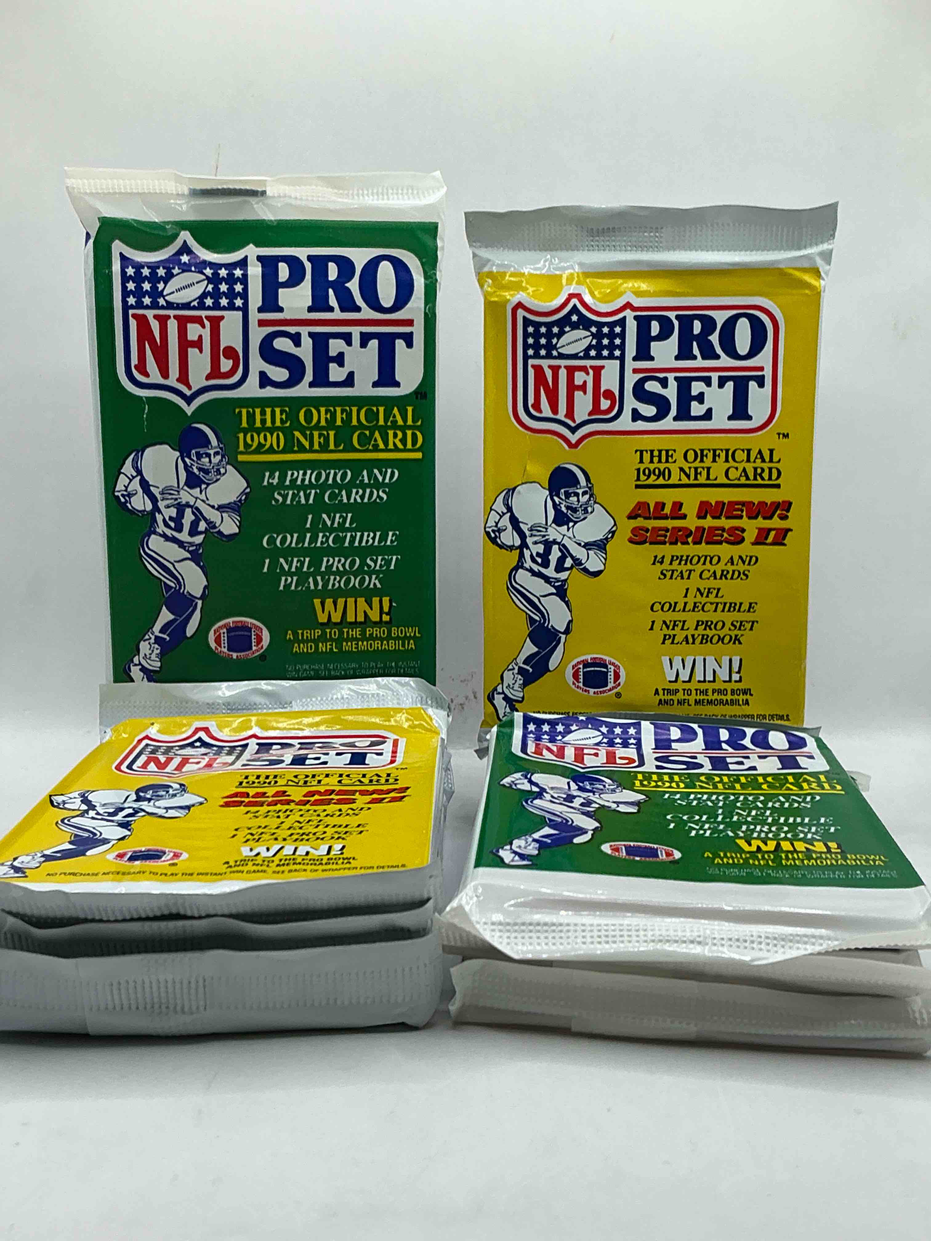 Wow! 1990 Pro Set Football Sealed Card Packs, Series I & II, Direct From Original Retail Case!Highly Sought After By Collectors As This Year Is Loaded With High Profile Cards!Search For Cards From Barry Sanders, Deion Sanders, Troy Aikman, Michael Irvin & Much More! Getting Hard To Find!