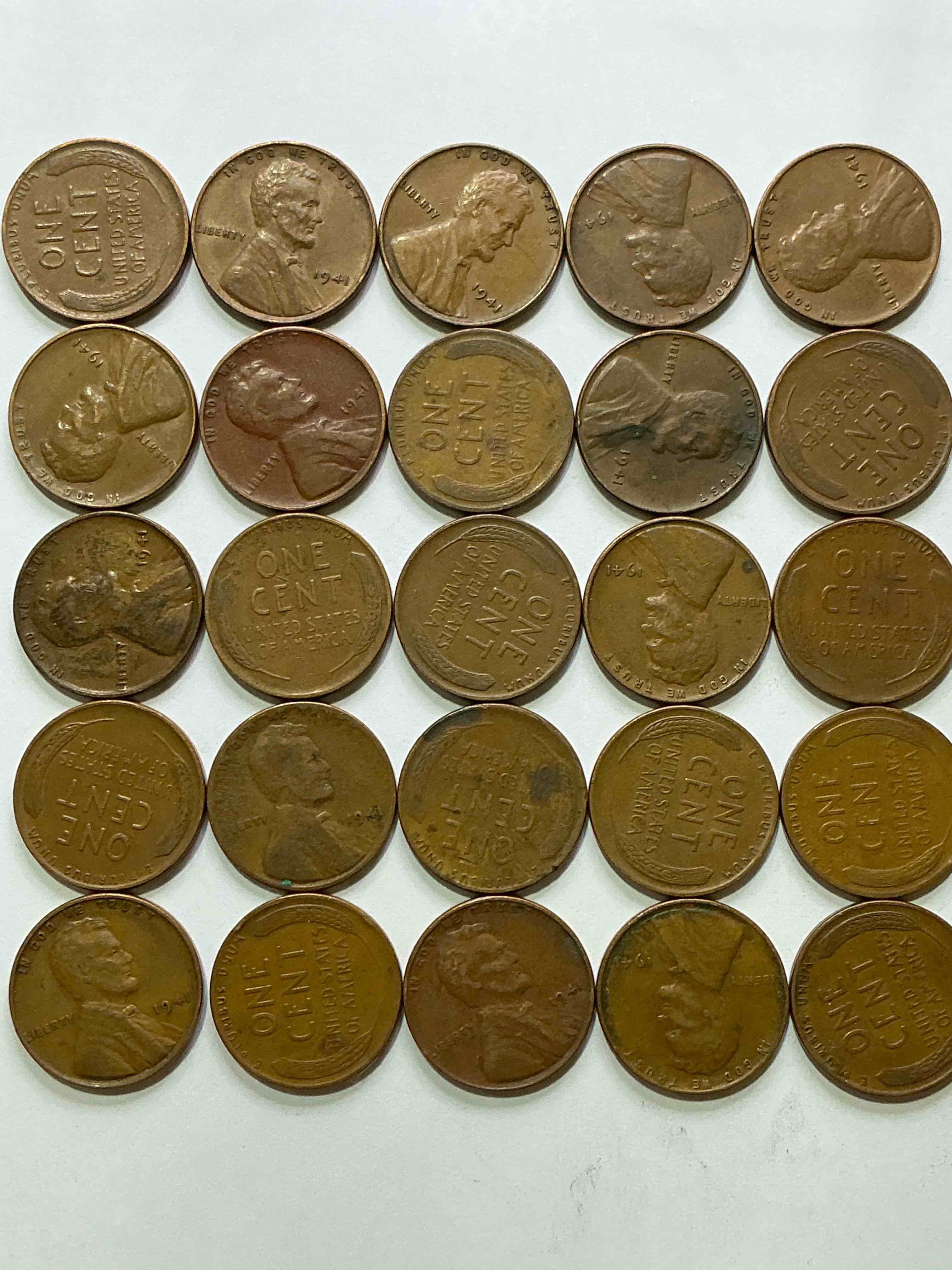 1941 Pearl Harbor WW2 Era Pennies!  Dec 7, 1941, A Day That Will Live In Infamy When The Japanese Bombed Pearl Harbor Bringing America Into World War 2!  Up For Auction Are 1941 Pennies In Great Condition, Awesome Pieces Of WWII History!  