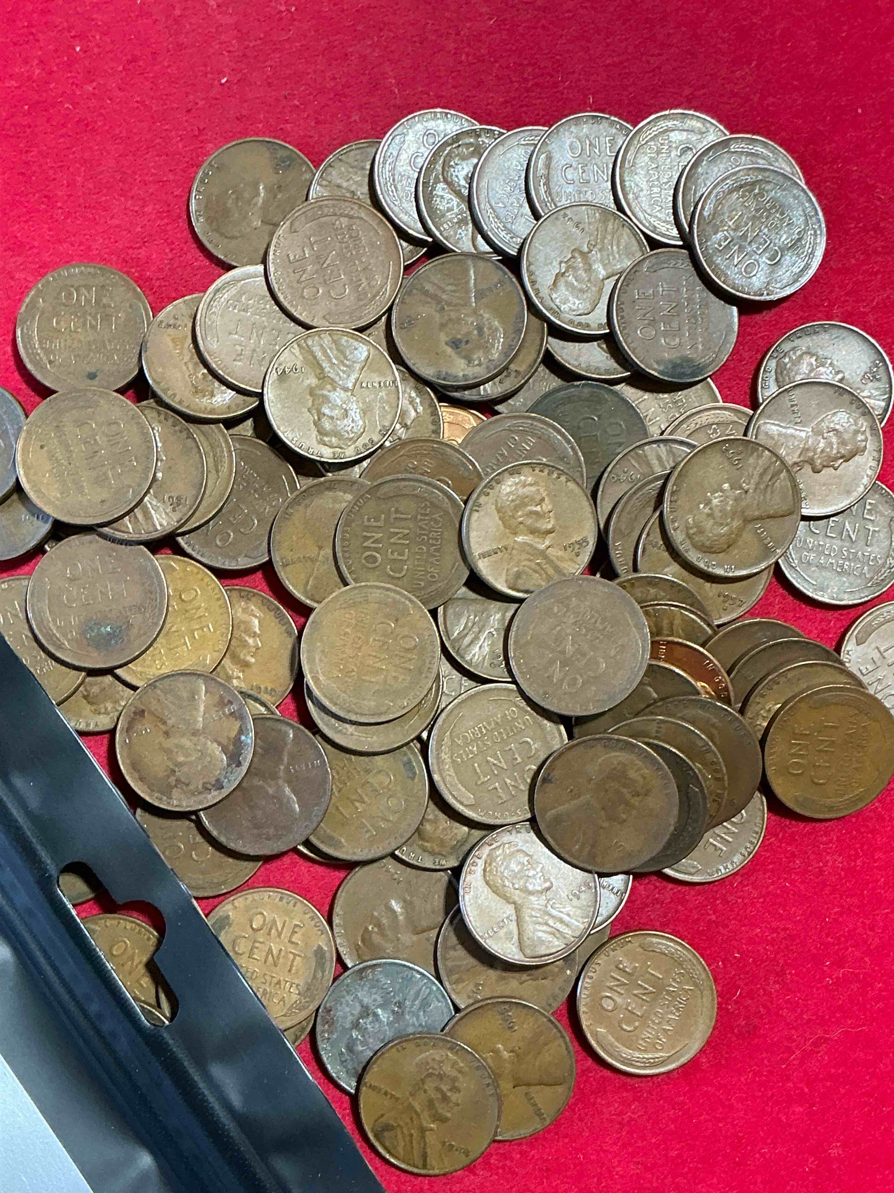 antique wheat pennies 100 count un-searched lot! wheat pennies were minted from 1909-1958 originally replacing the indian head penny. there are many, many interesting & valuable years / mint marks in wheat pennies, win this lot & have fun searching to see what you get! a great way to start collecting antique coins!