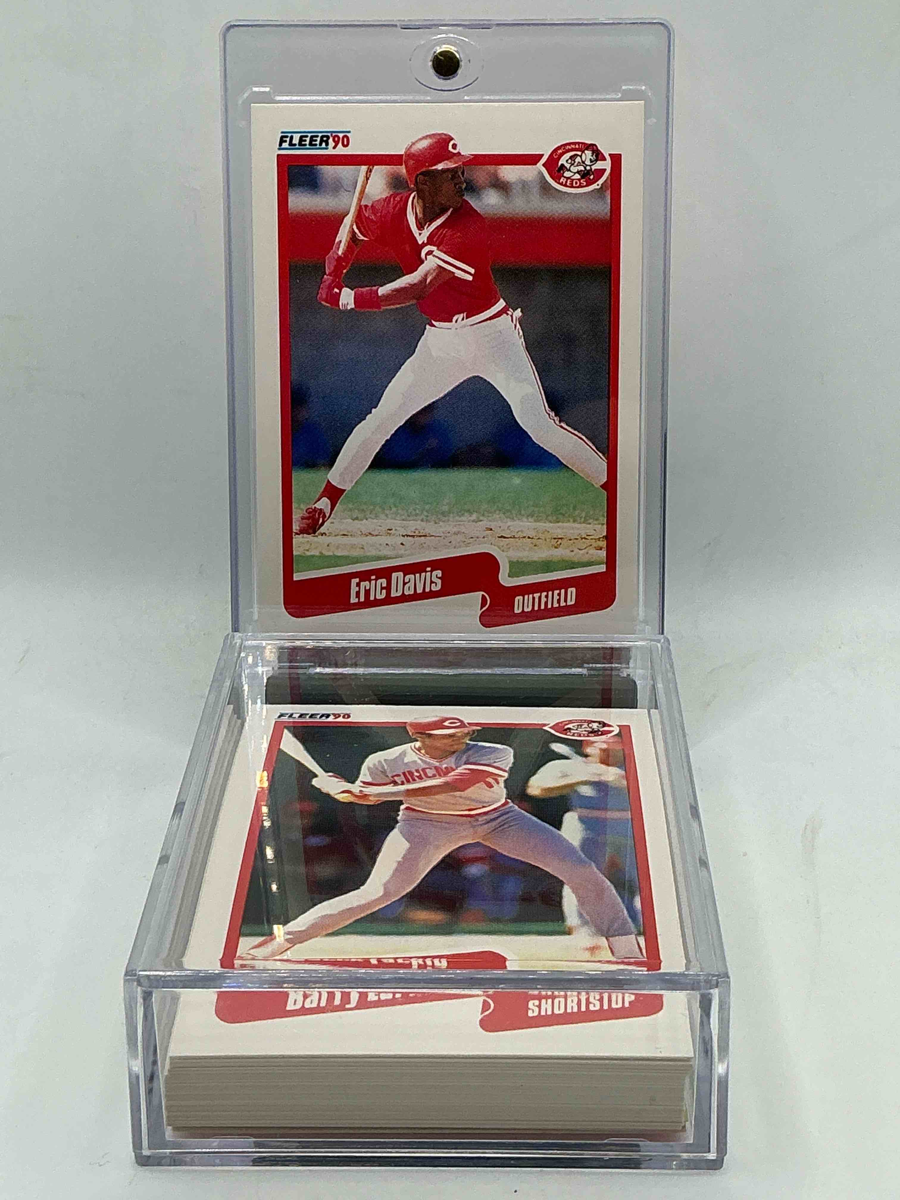 eric davis! barry larkin! 1990 fleer reds team set! 28 card reds set! barry larkin & more! reds fans rejoice!