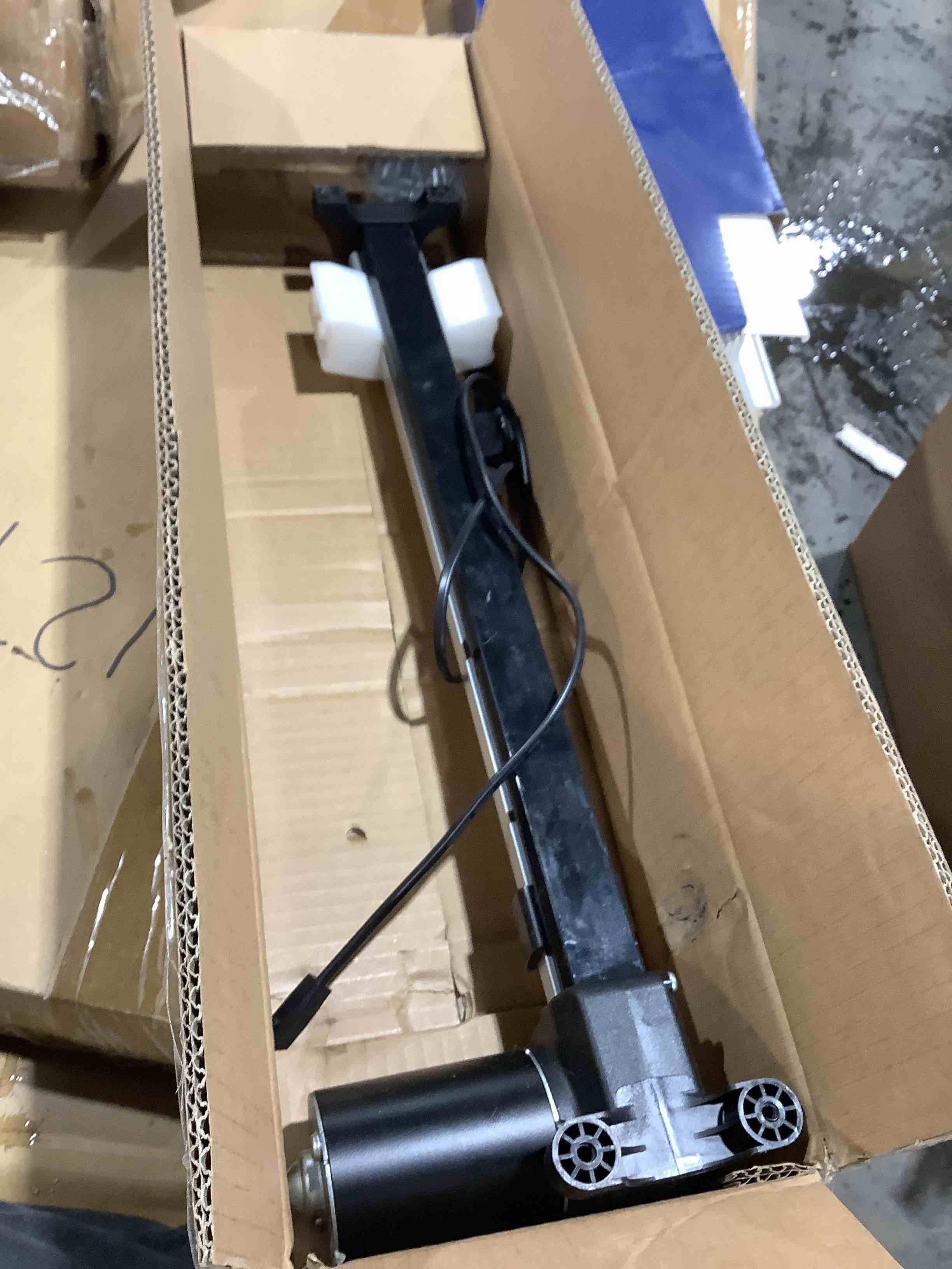 Condition photo showing Good Condition for Linear Actuator Kaidi Model KDPT007-03 Replacing KDPT007-11 and KDPT007-12 Power Recliner Lift Chairs Motor Replacement