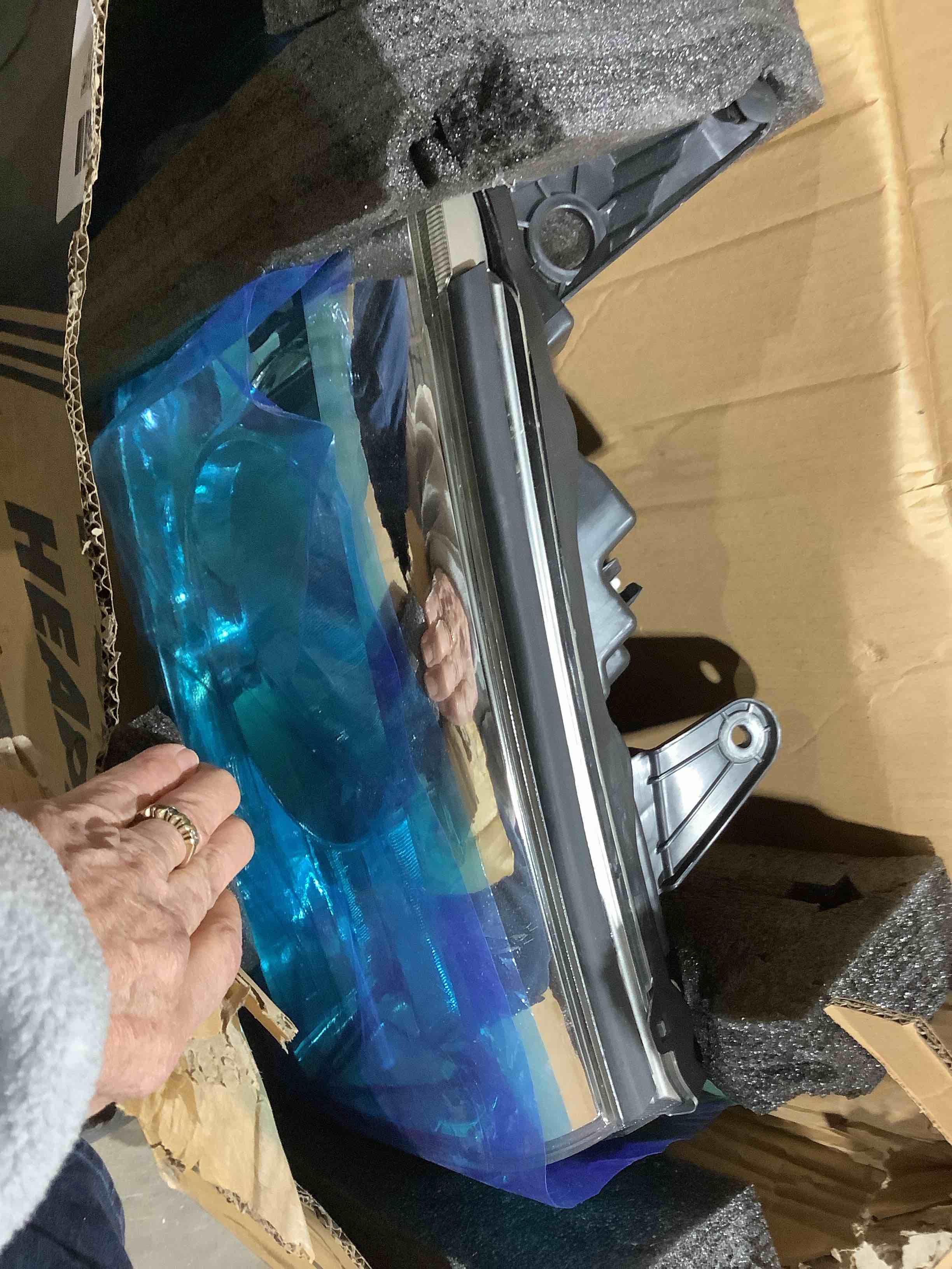 PLT2009 Truck HEAD LAMP