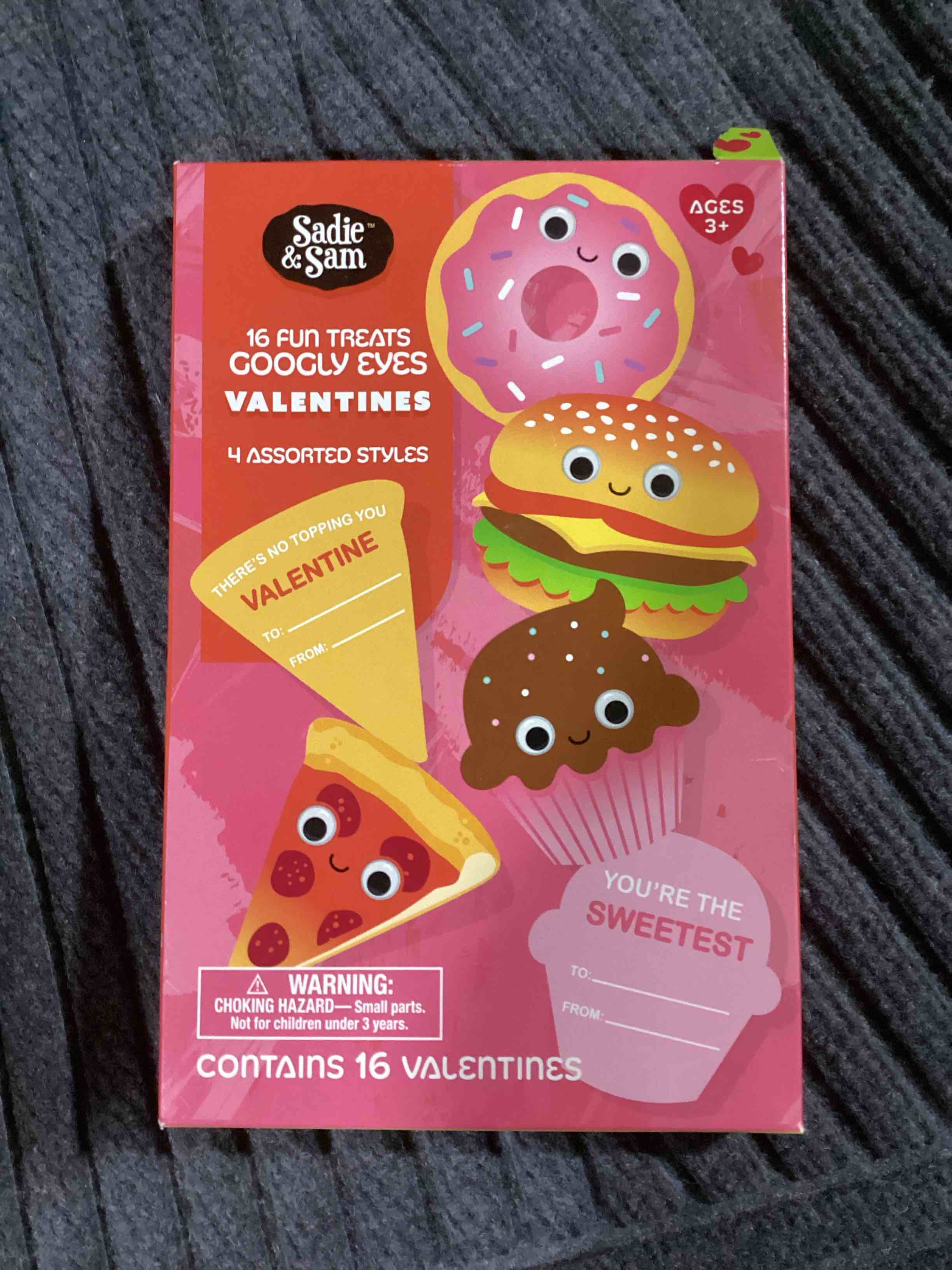 Sadie & Sam 16ct Google Eye Valentine's Day Classroom Exchange Cards