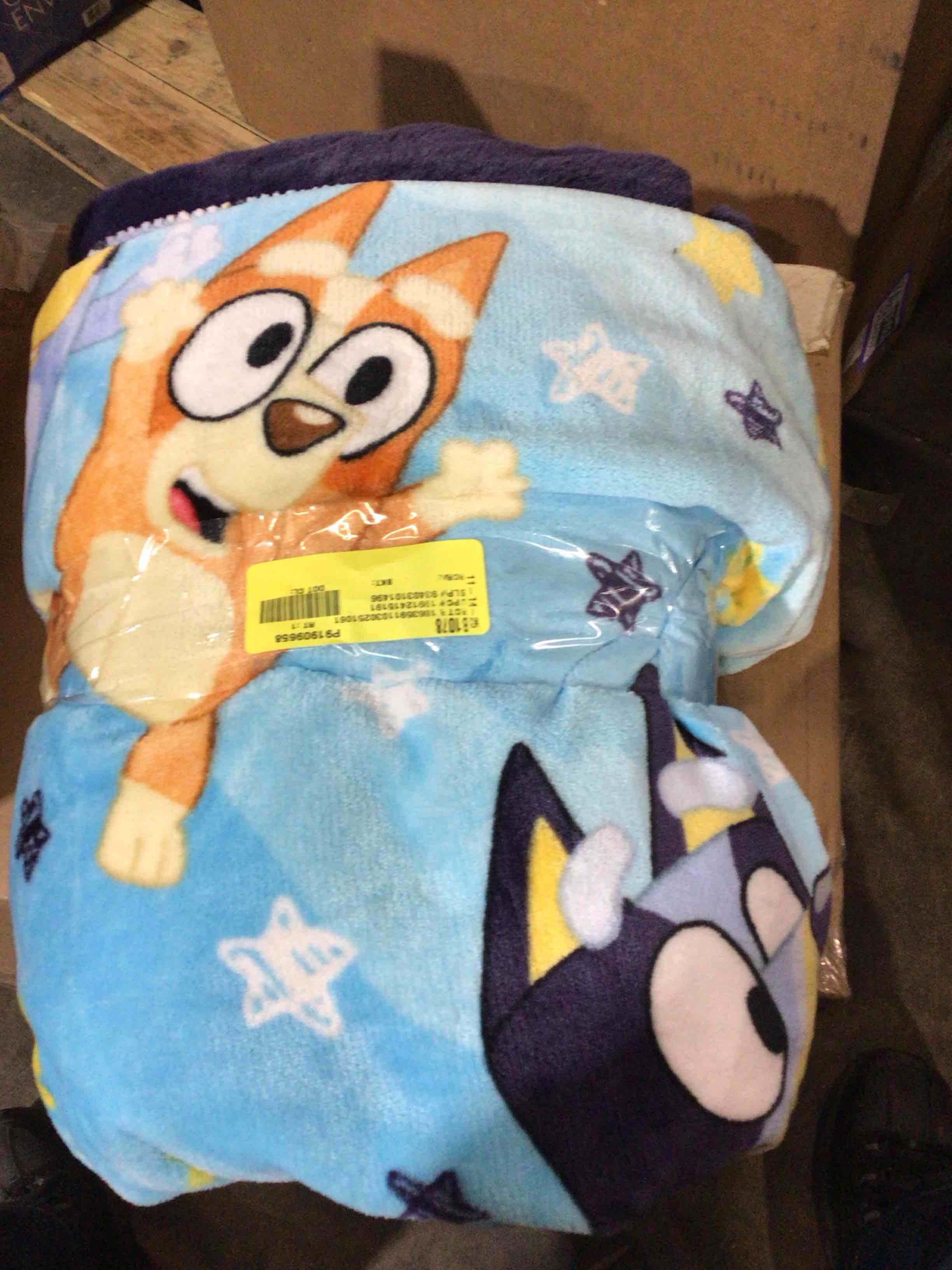 Members mark, Bluey blanket