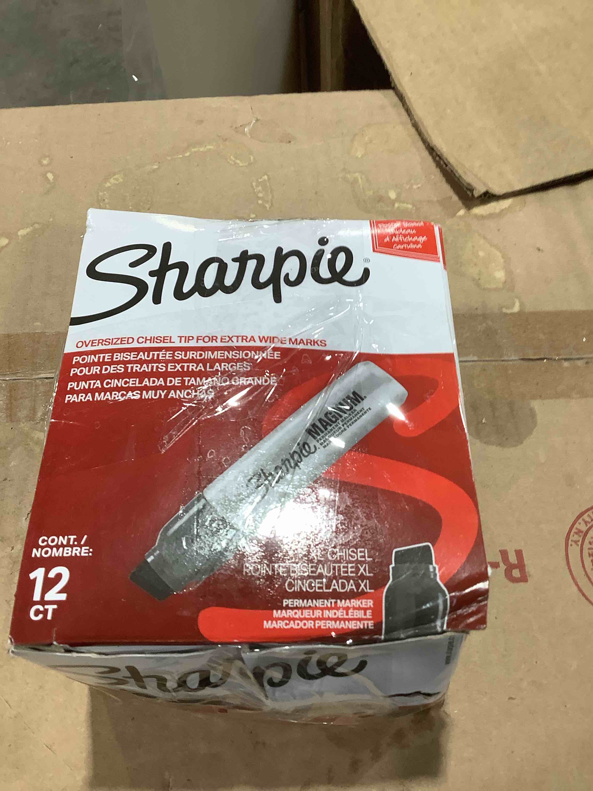 Condition photo showing Good Condition for Sharpie Magnum Permanent Markers  Oversized Chisel Tip  Great for Poster Boards  Black  12 Count