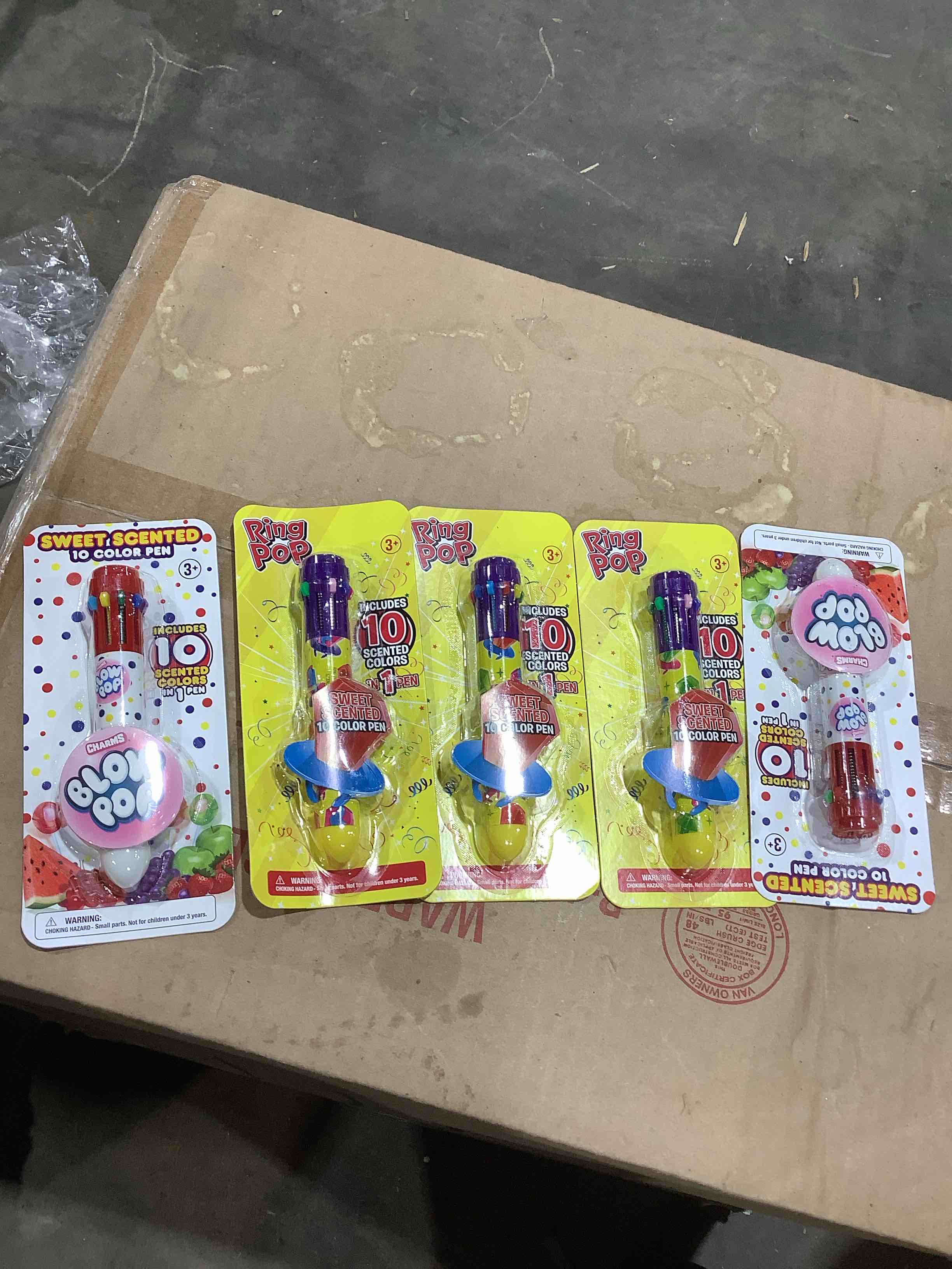 Assorted sweet, scented color pens, 5 ct