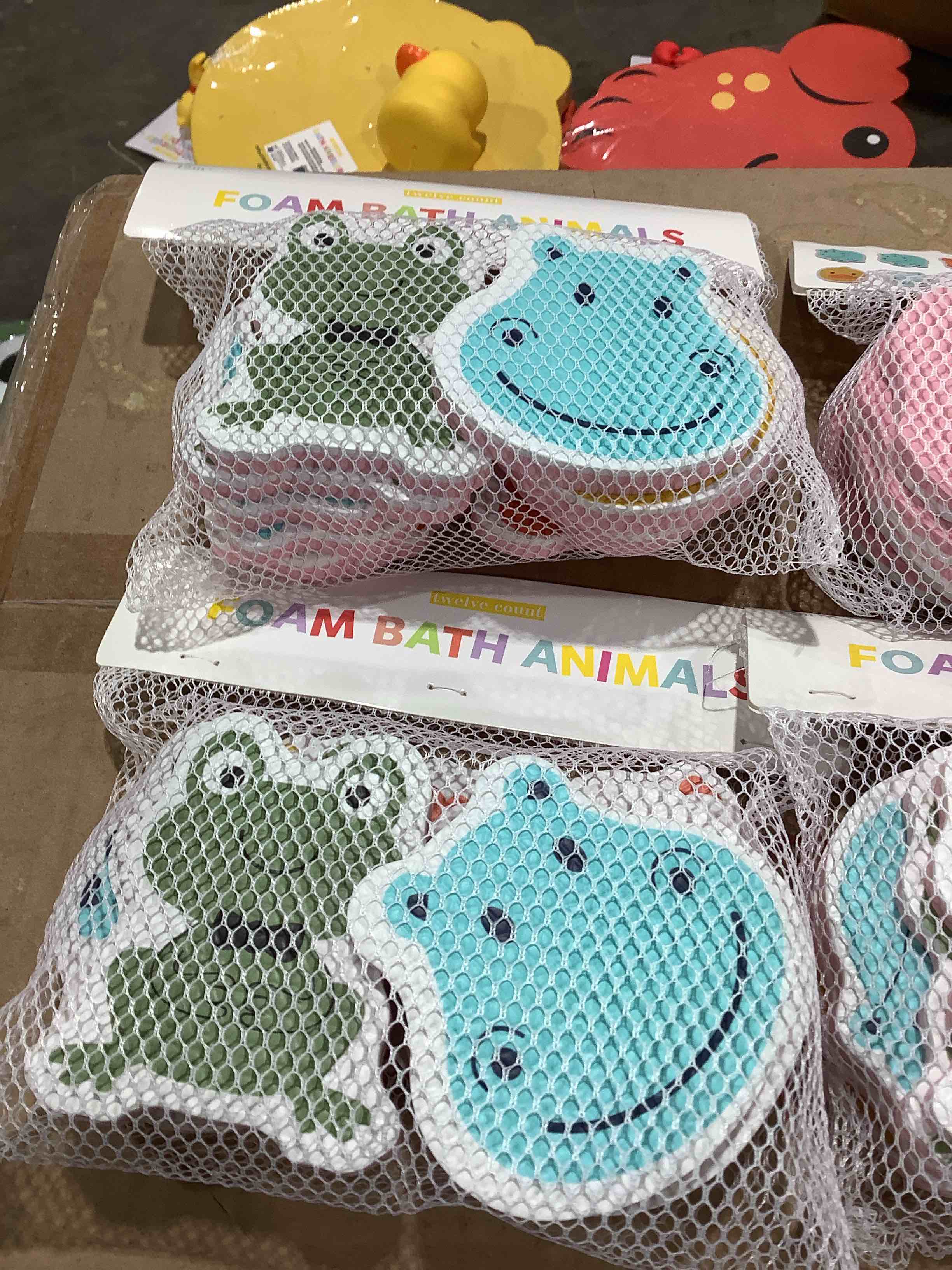 12 count Foam bath animals,, great stocking stuffers stuff