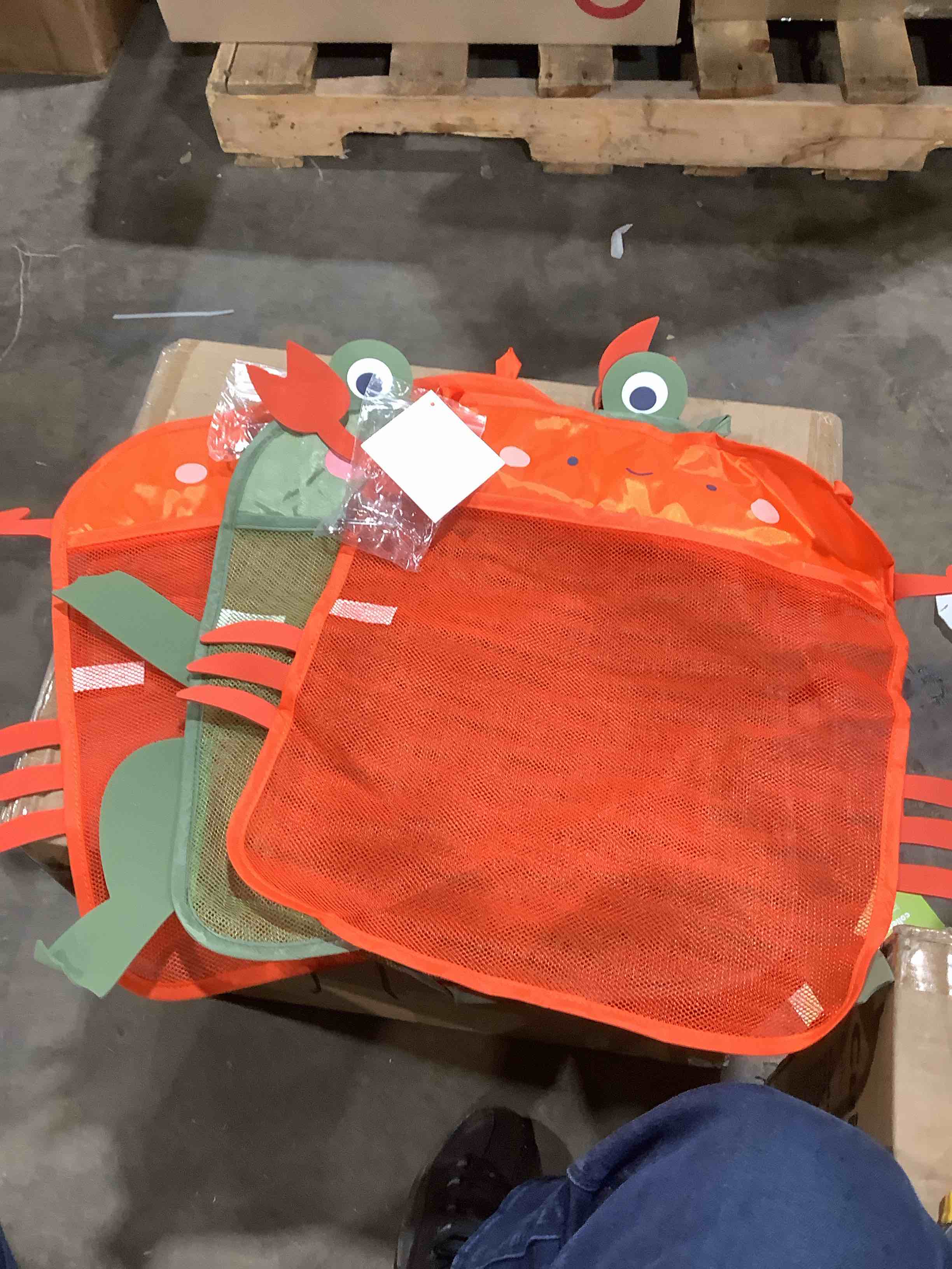 Hippo bath caddy, three count