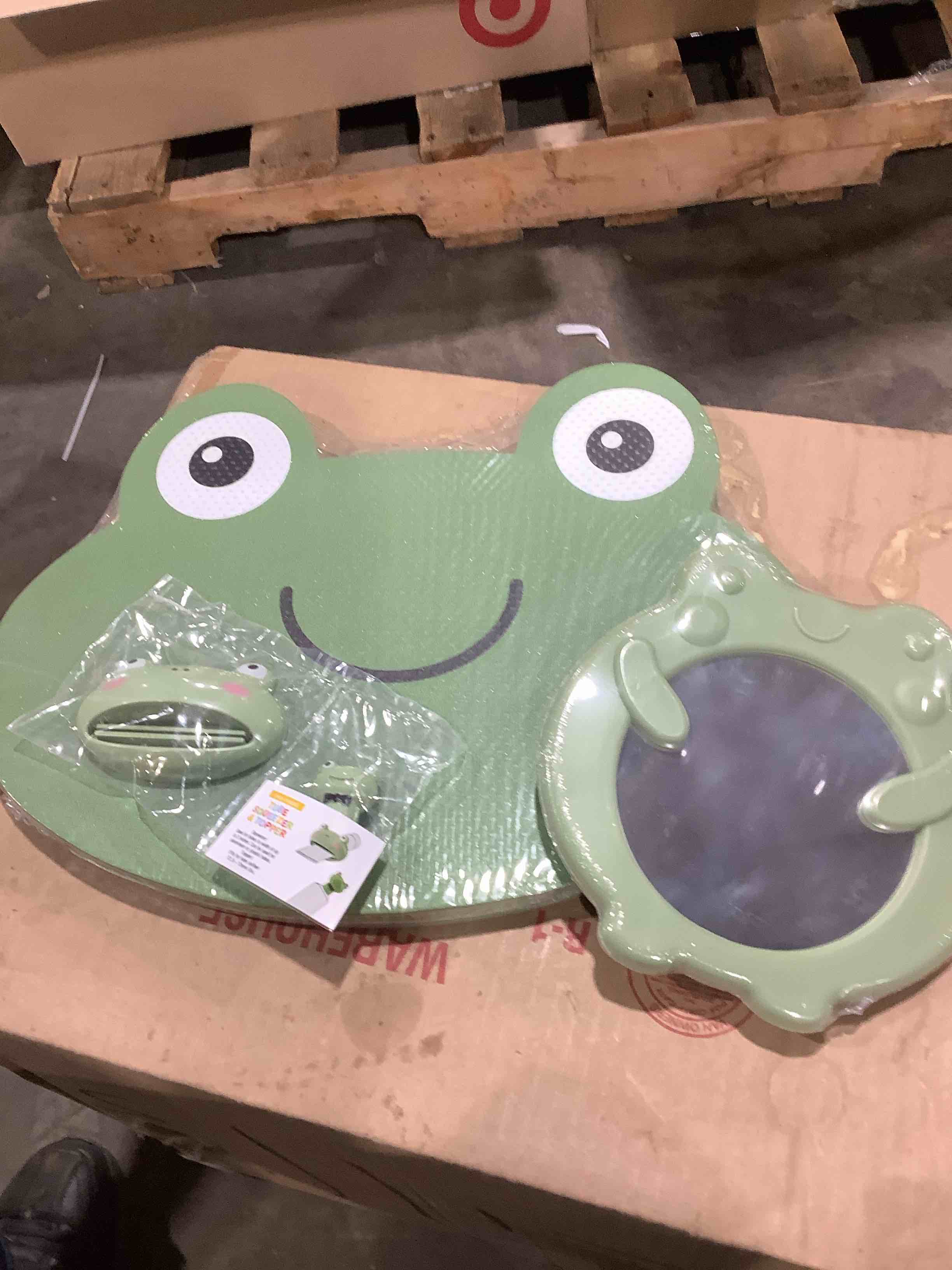 Bath Kneeler; Mirror and tube squeezer and topper