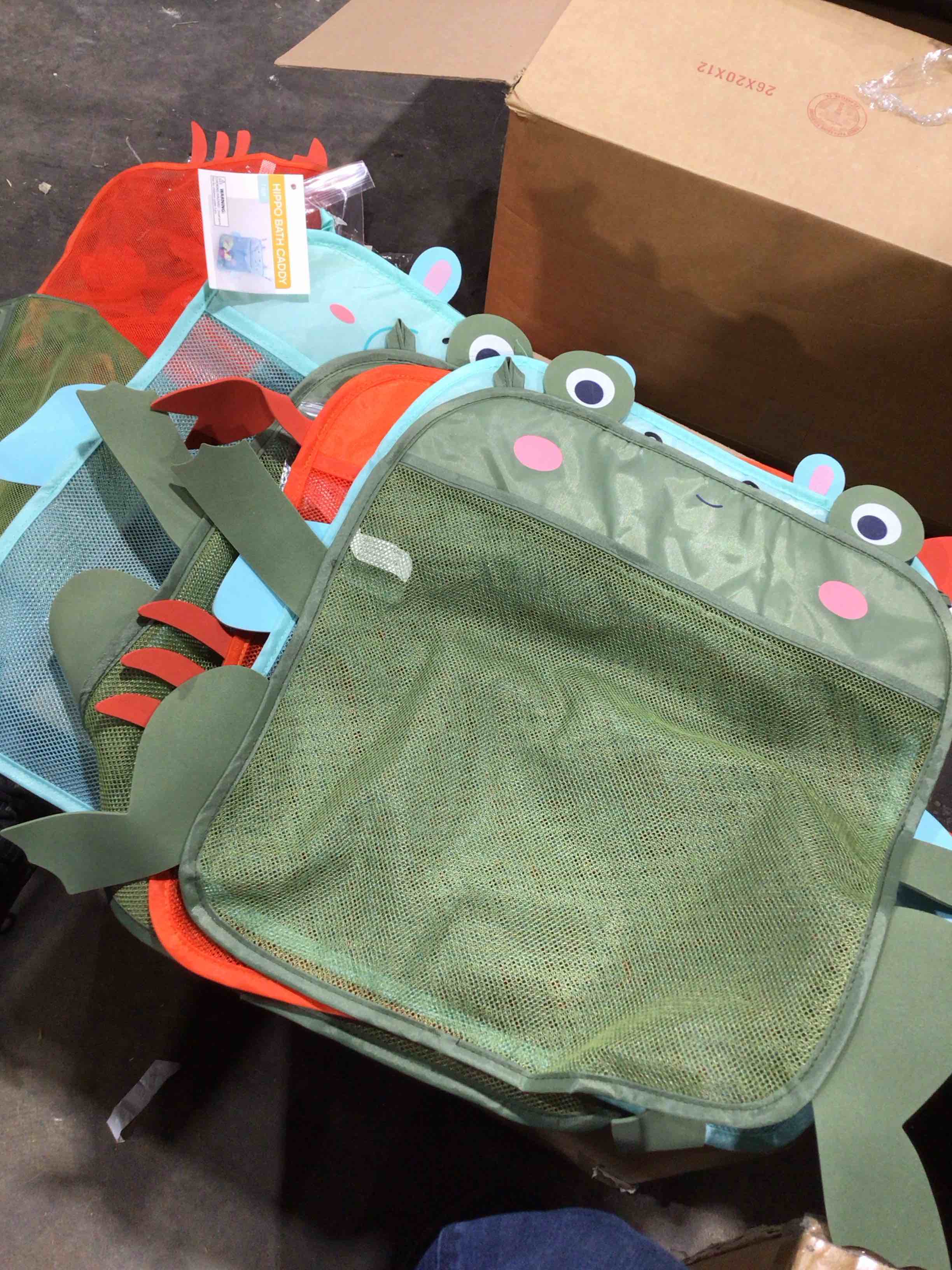 Assorted colors, hippo, crab and frog bath, caddies, 5 ct