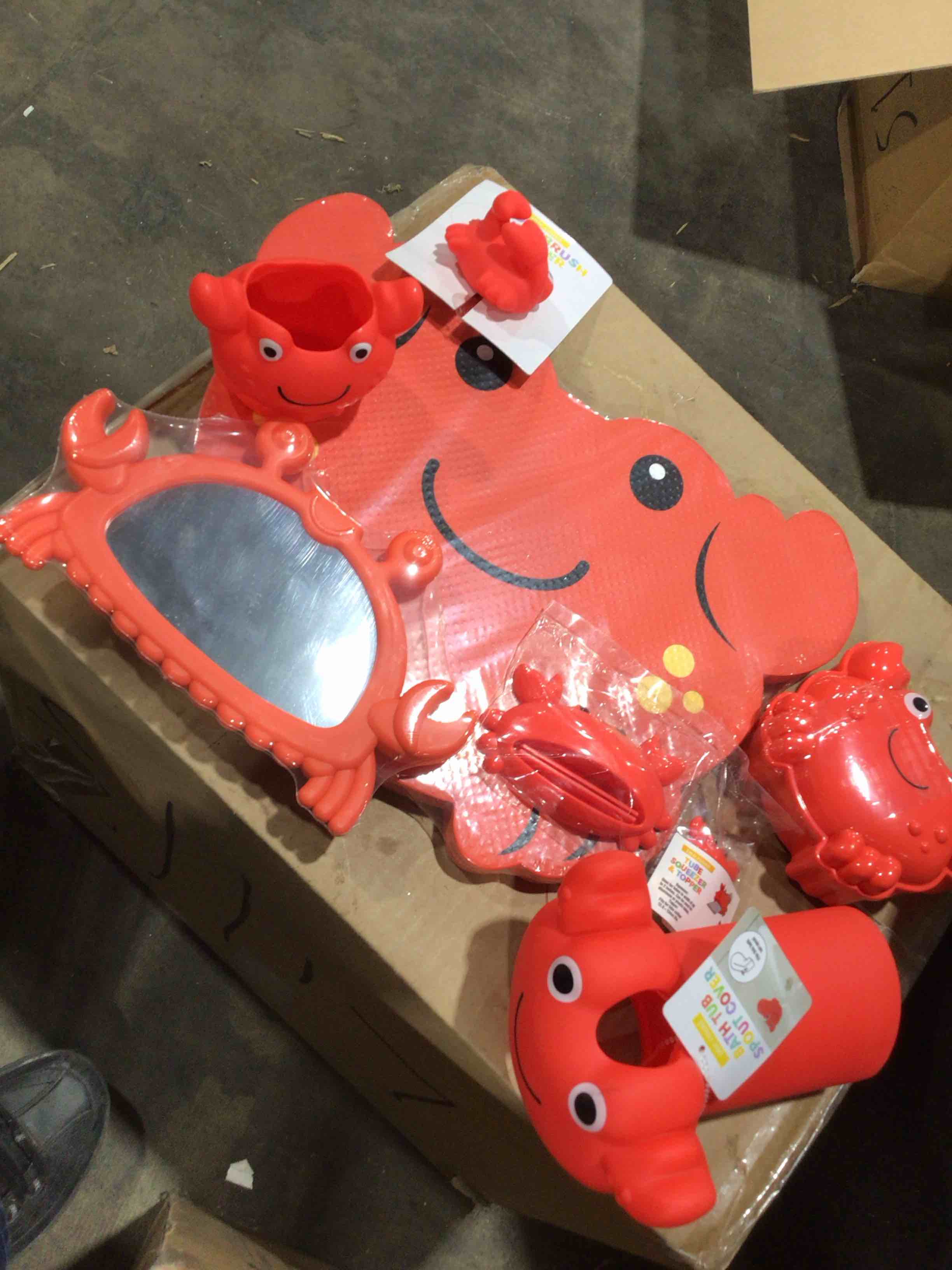 Crab bathroom, set: toothbrush cover, mirror, Cup, tube squeeze, soap dish, Bath tub, spout, cover
