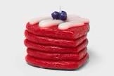 Room essentials Blueberry heart shaped cake candle