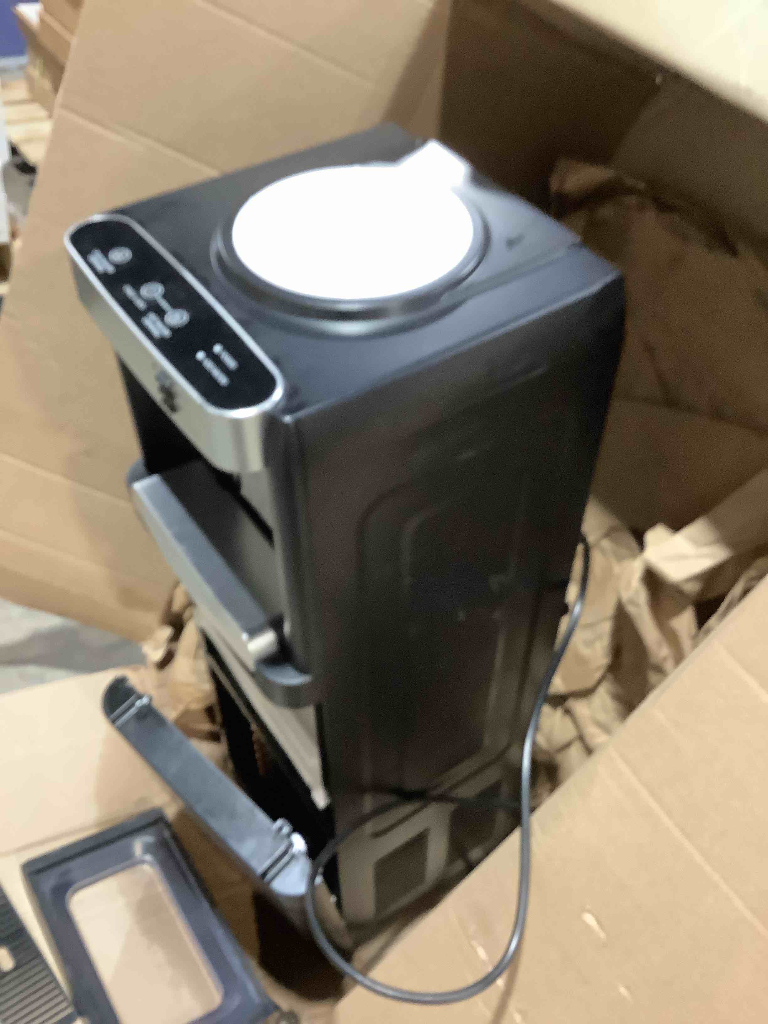 Condition photo showing Good Condition for Kismle model HZB – 15YLR water cooler