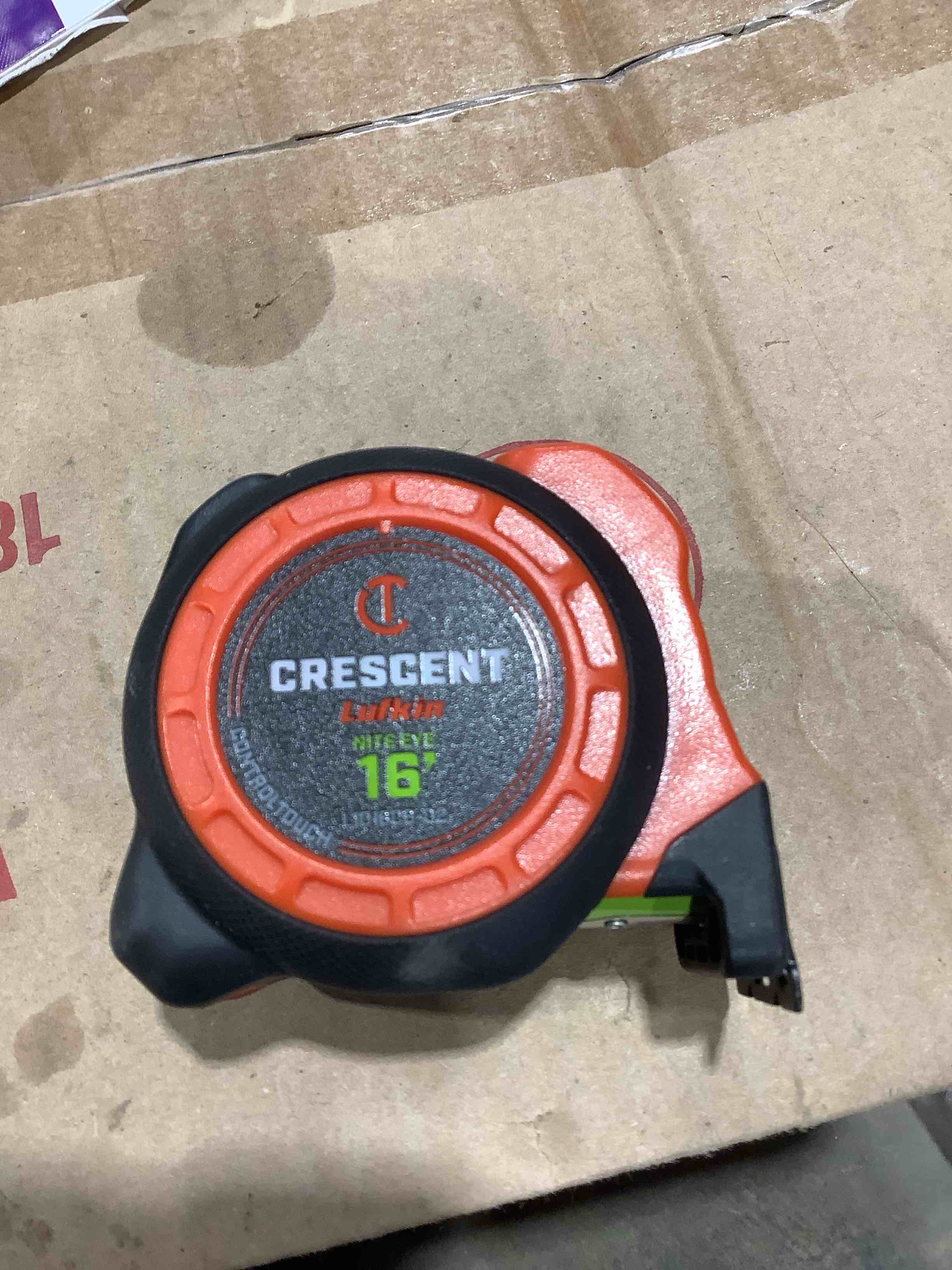 Condition photo showing Good Condition for Crescent Lufkin night eve 16 foot measuring tape